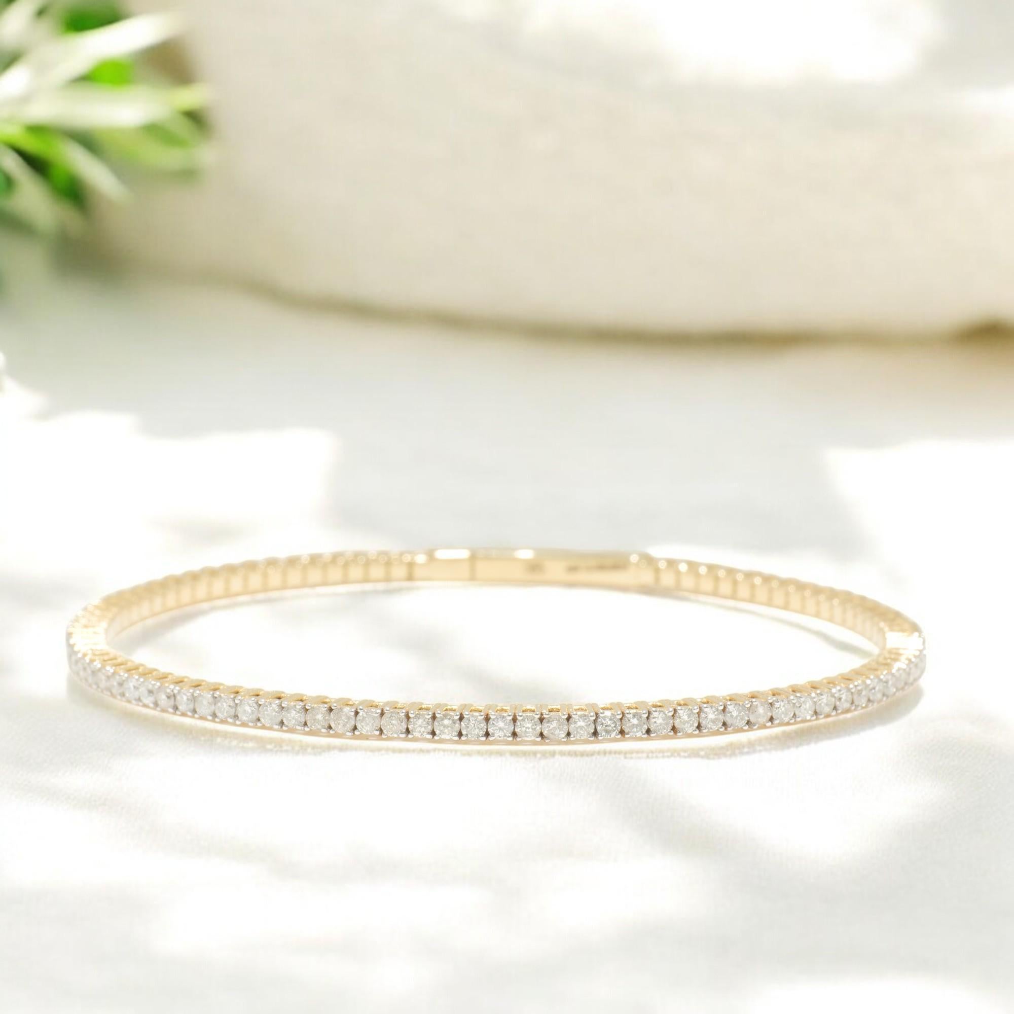 Round Cut Single Row Diamond Bracelet in 14K Solid Gold (Certified) For Sale