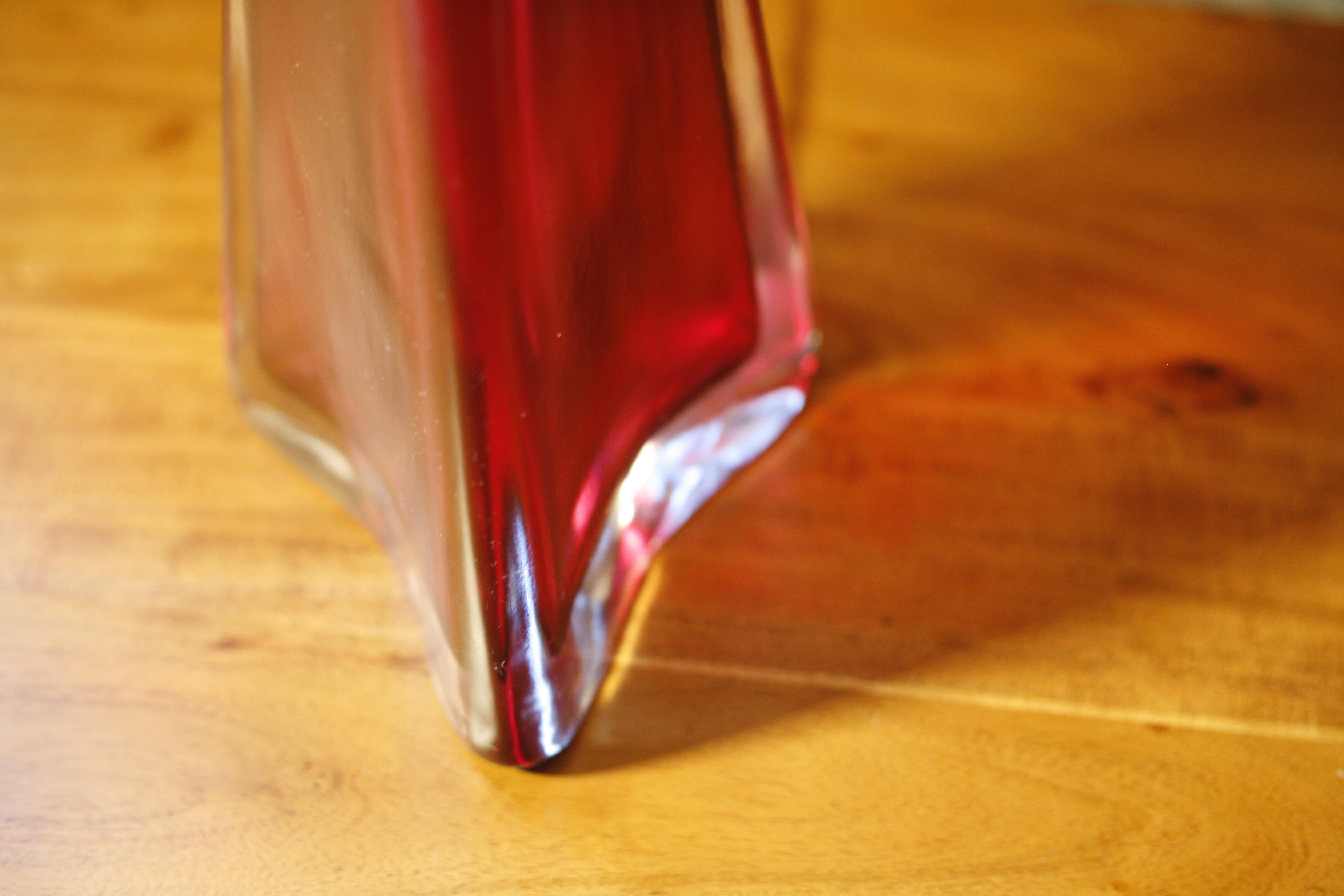 Mid-Century Modern Single pink/Red Triangular Orrefors Lamp, Sweden, 1960 For Sale