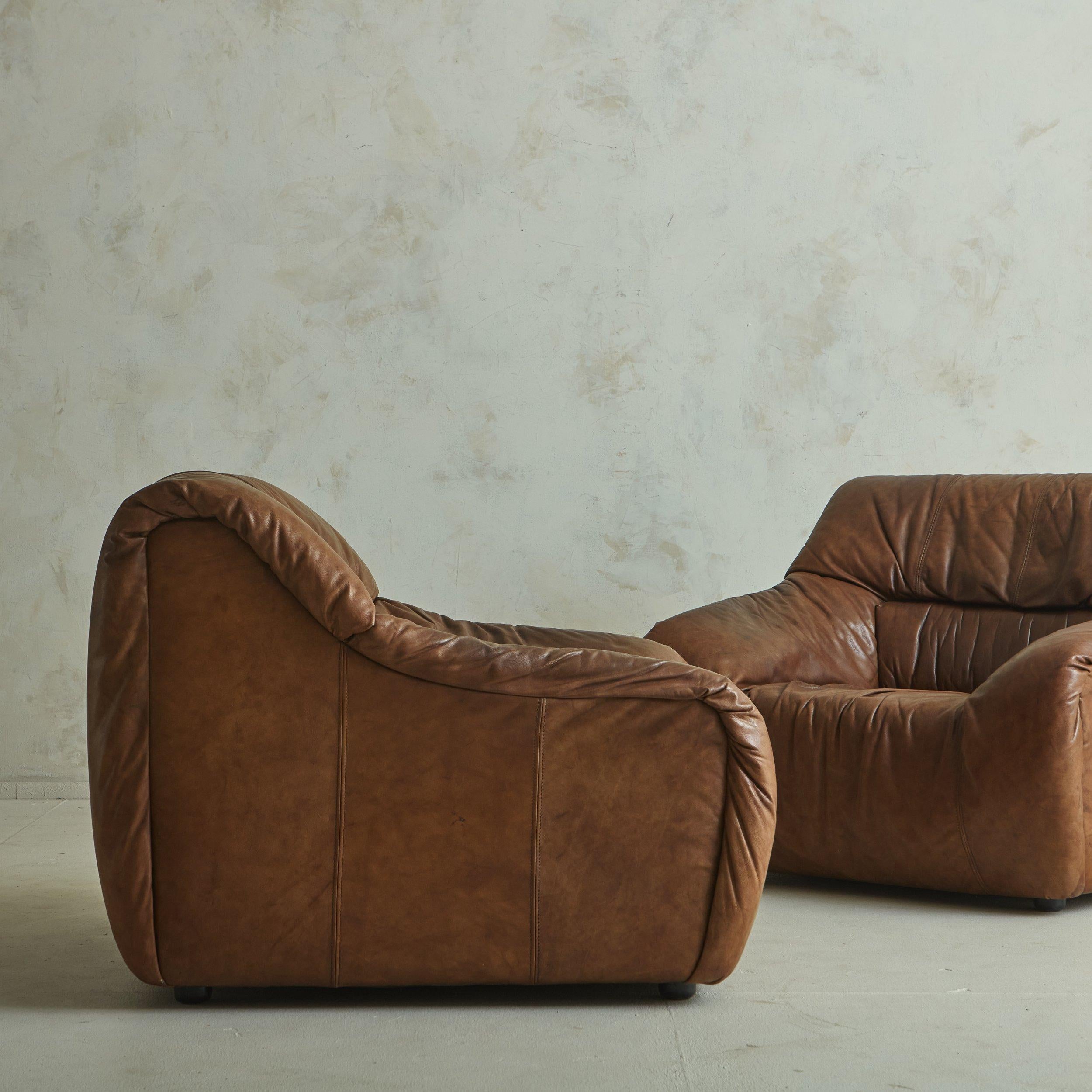 French Single Ruched Leather Lounge Chair in the Style of De Sede, France 1970s