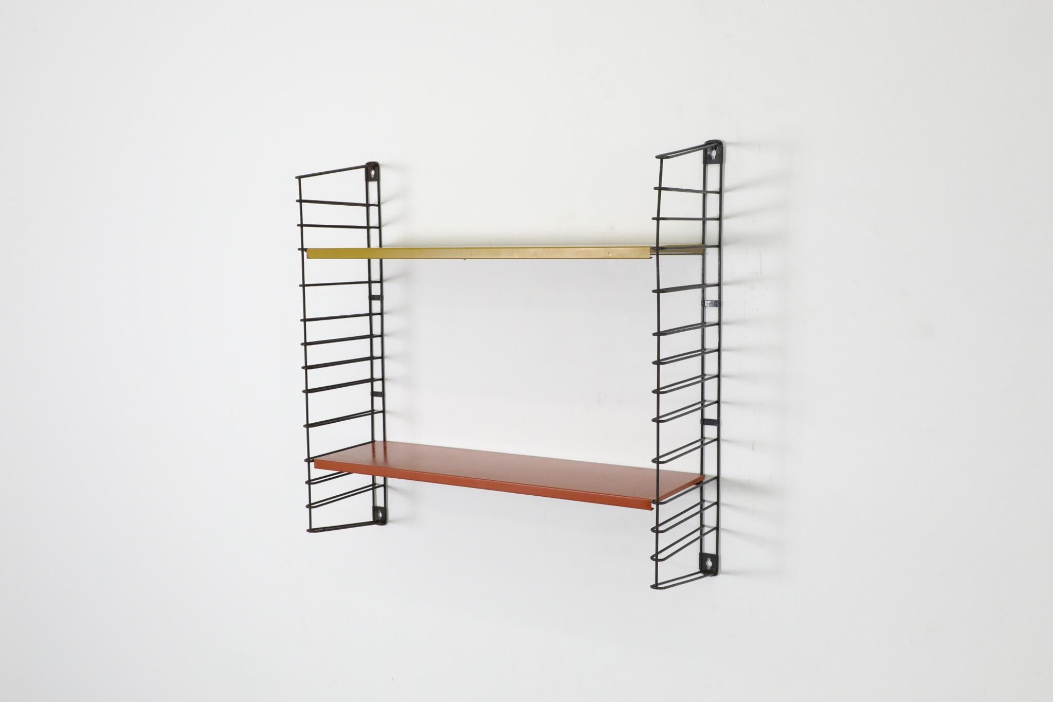 Estantería industrial de pared Tomado de una sola sección en naranja quemado y dorado Holandés en venta
