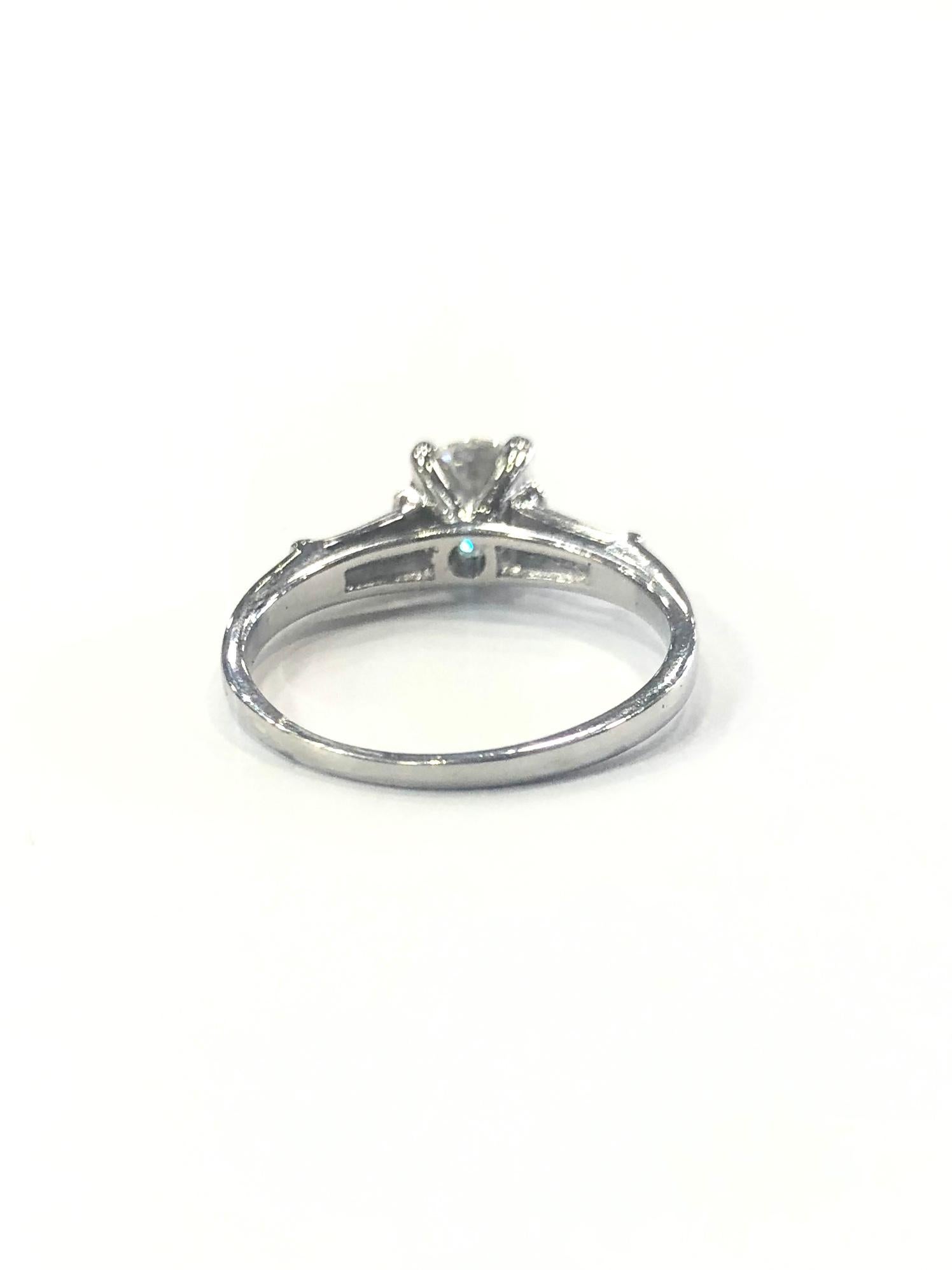 single diamond engagement ring
