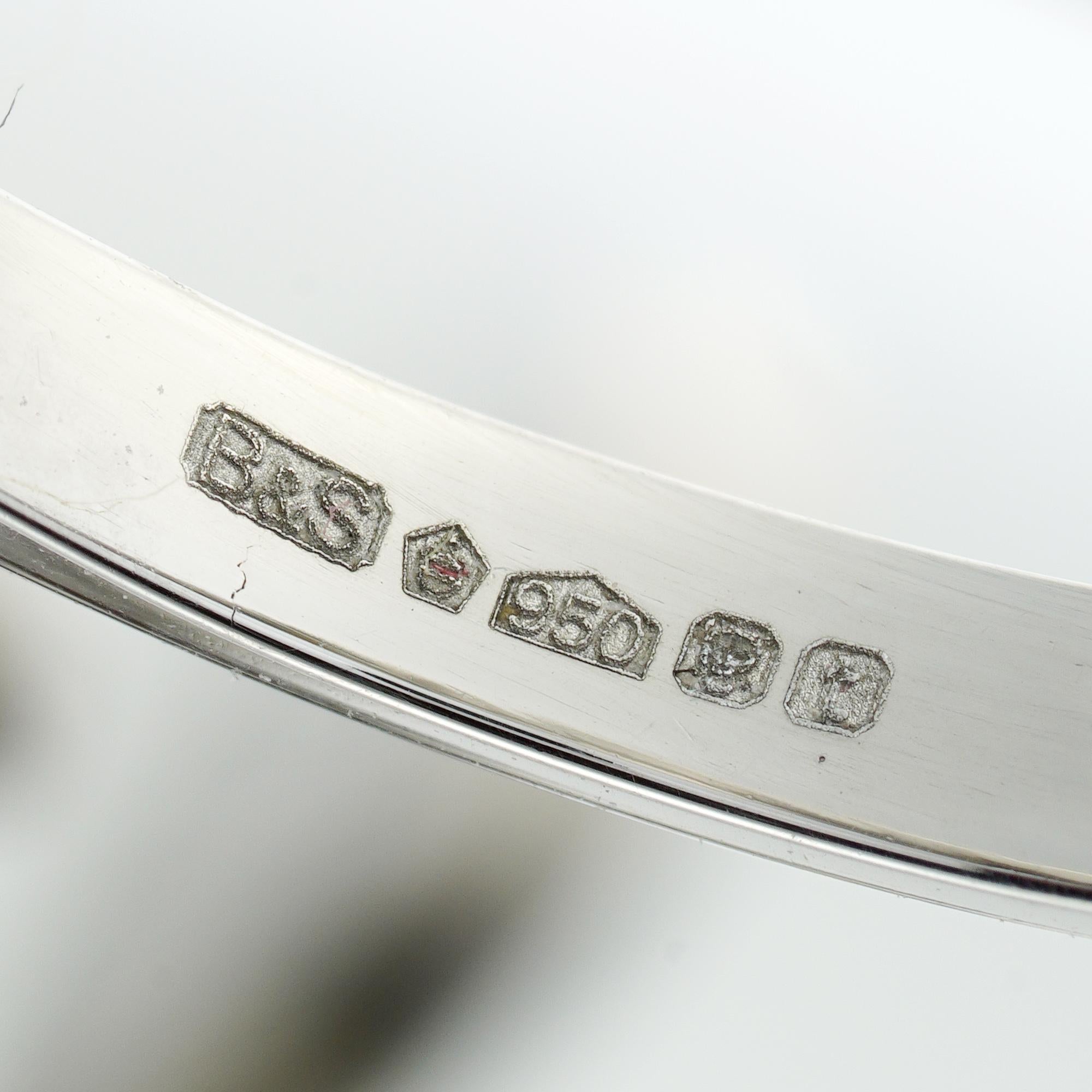 GIA-zertifizierter 5,01 Karat Diamantring mit einem einzelnen Stein im Angebot 1