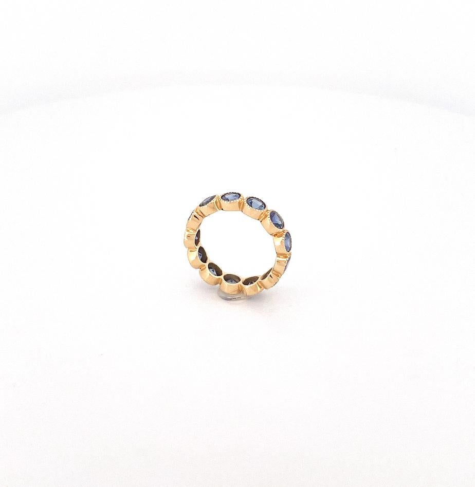 Single Stone Gabby 18k Yellow Gold Sapphire Ring In Excellent Condition For Sale In Dallas, TX