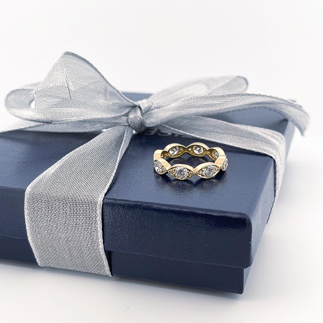 Single Stone Kelly 18k Gelbgold Diamant-Eternity-Ring (Moderne) im Angebot