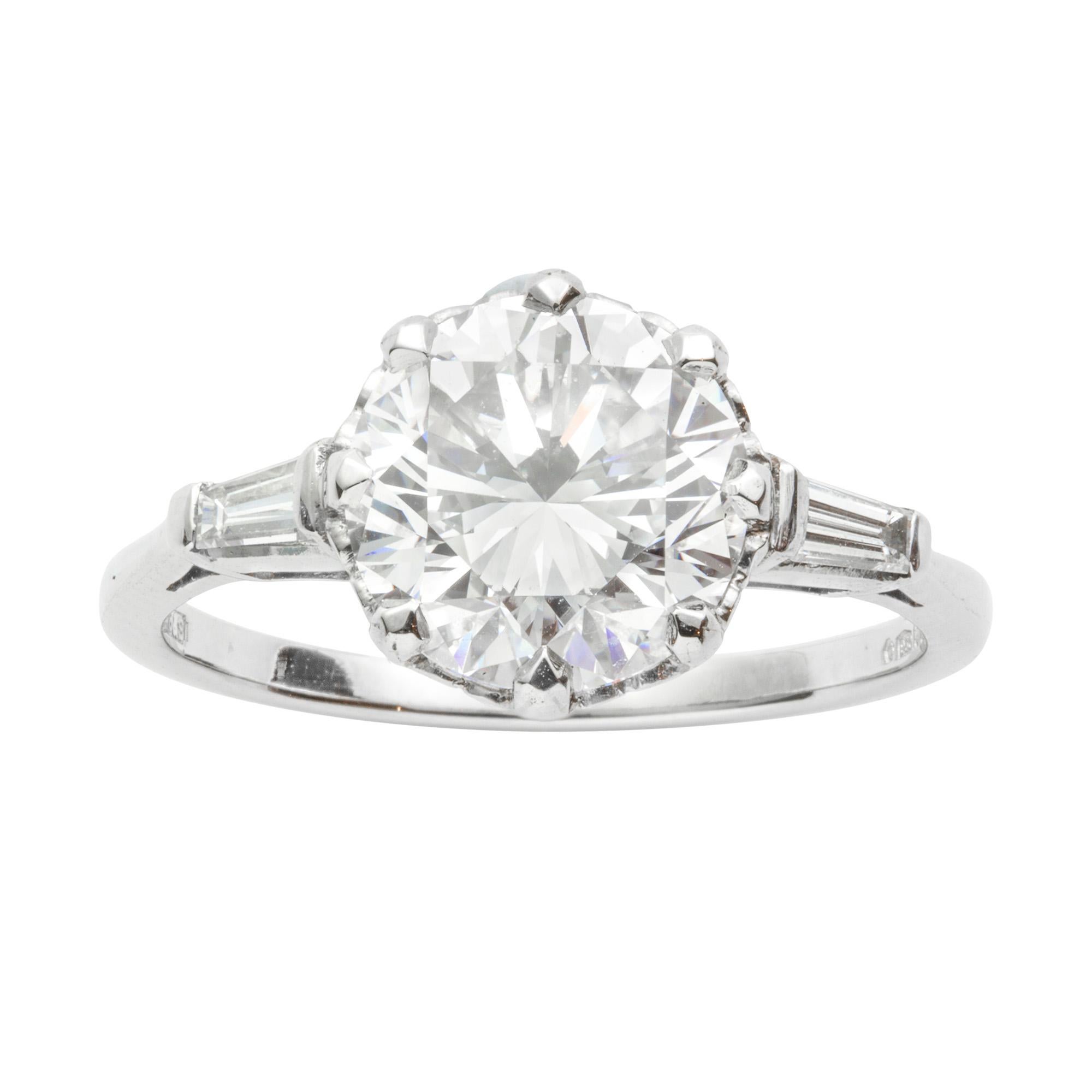 Round Cut GIA Certified 3.19 Carat Solitaire Diamond Ring For Sale