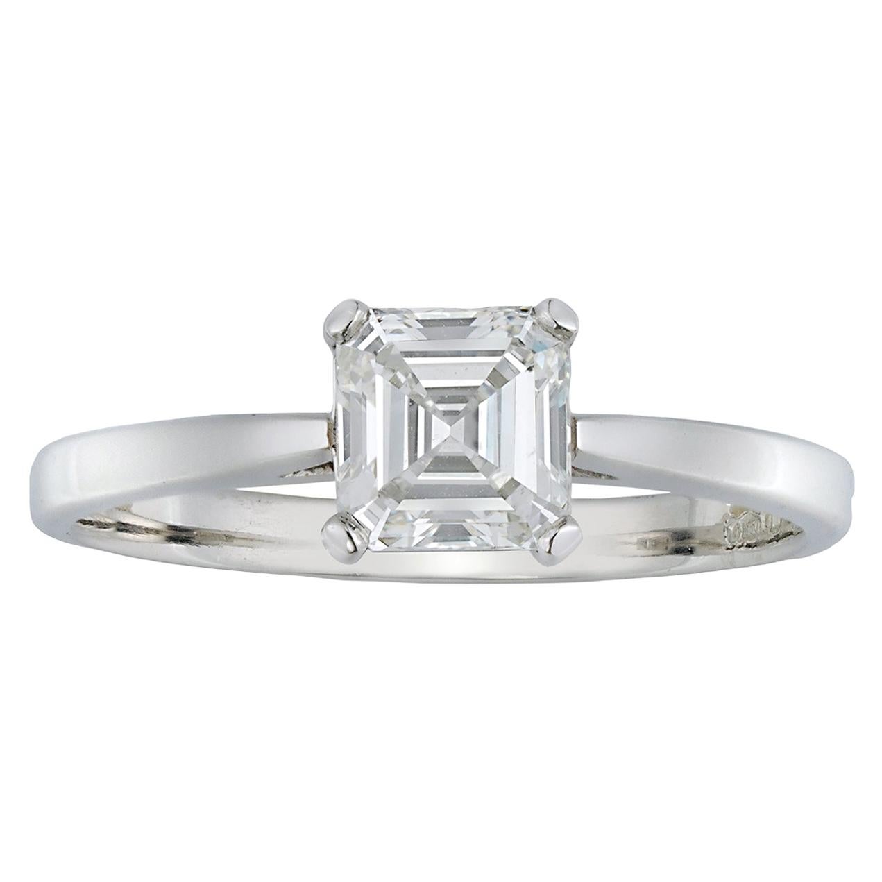 Single Stone Solitaire Diamond Ring For Sale