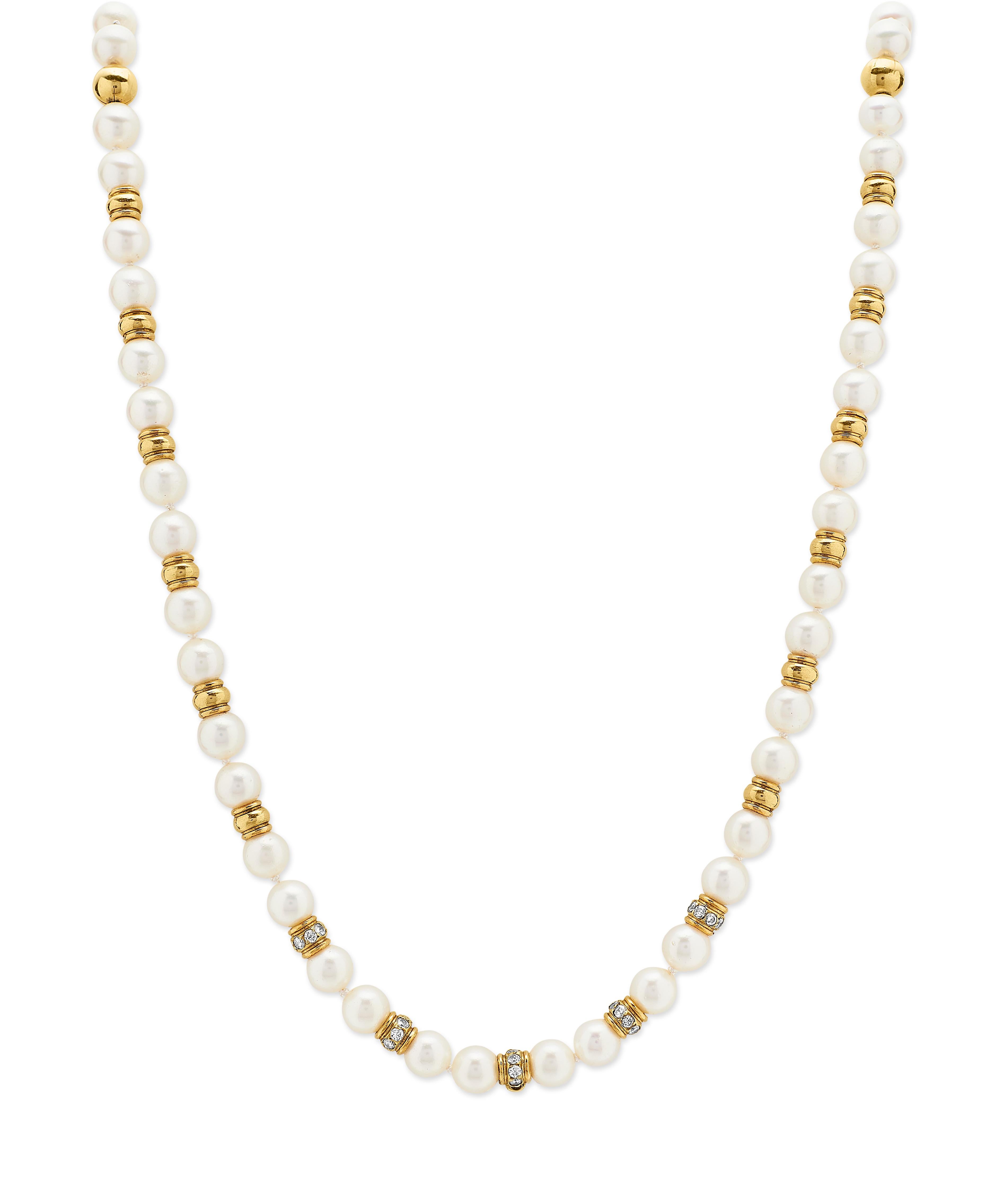 Single Strand Sea Water Cultured Pearl Necklace with Diamond & 18K Gold Beads In Excellent Condition For Sale In London, GB