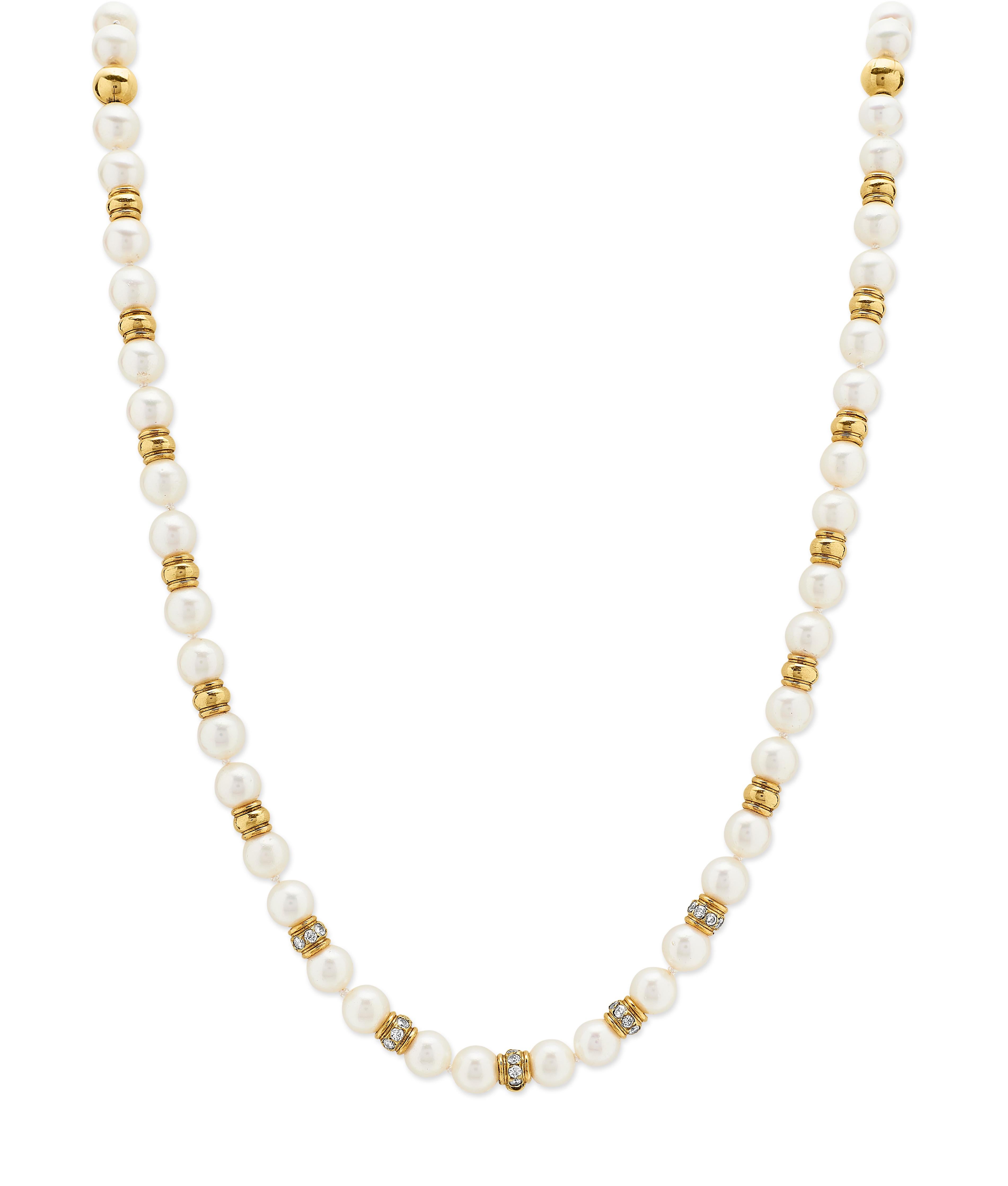 Single Strand Sea Water Cultured Pearl Necklace with Diamond & 18K Gold Beads In Excellent Condition For Sale In London, GB