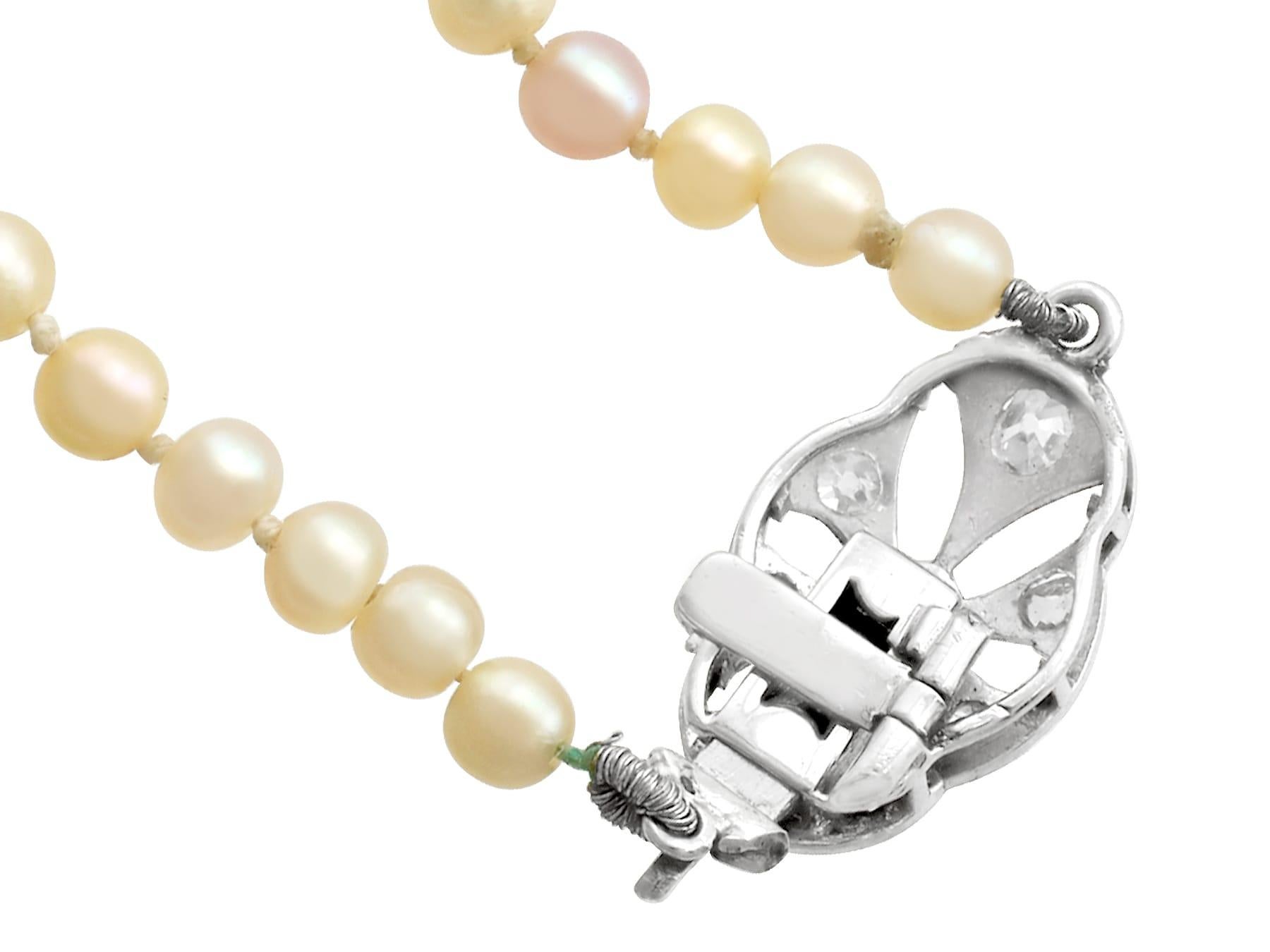 Einreihige Perlenkette mit Diamant-Weißgold-Verschluss im Zustand „Hervorragend“ im Angebot in Jesmond, Newcastle Upon Tyne