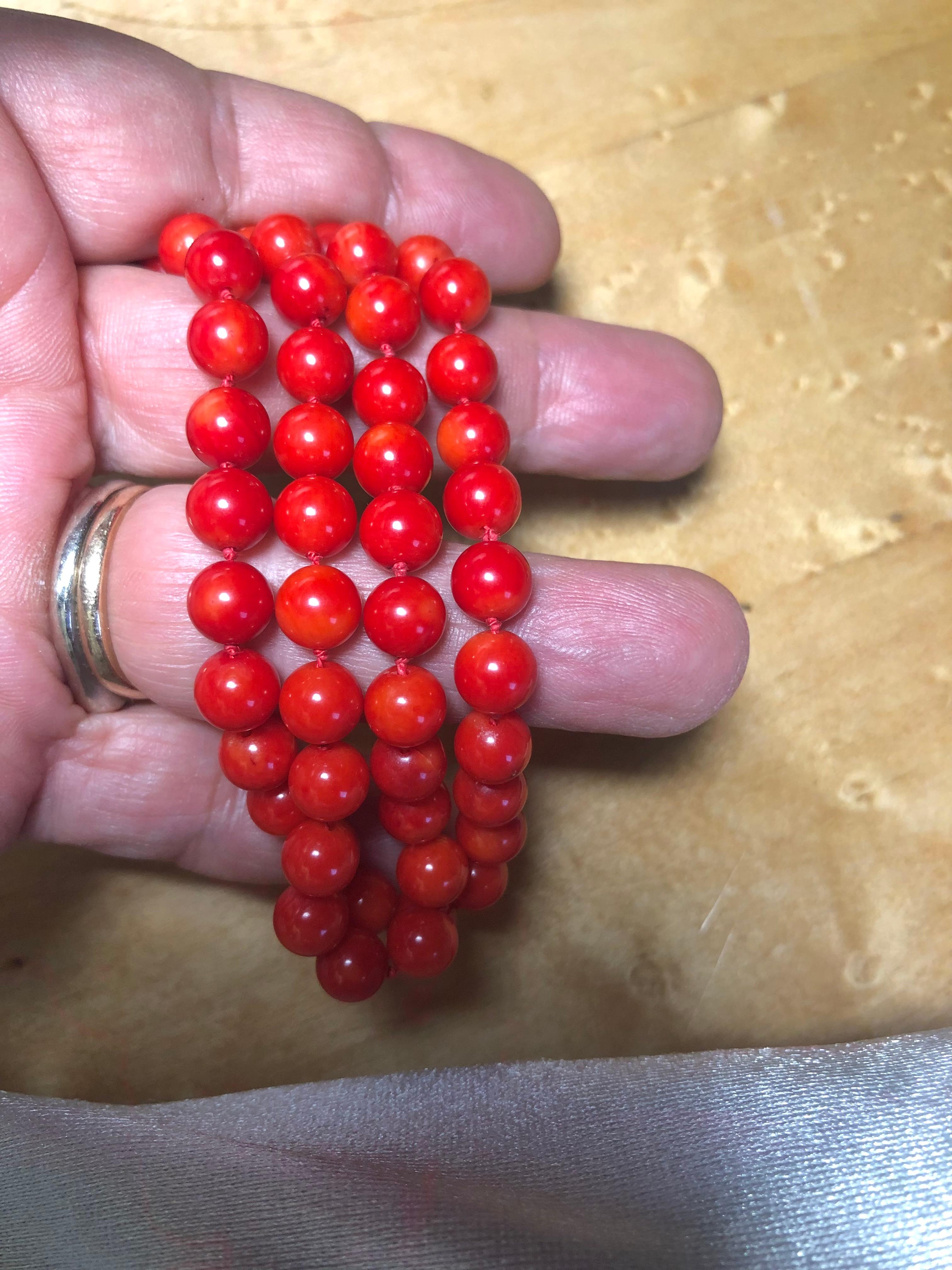 Modern Single Strand Red Coral Bead 20 Inch Strand Gold Necklace For Sale