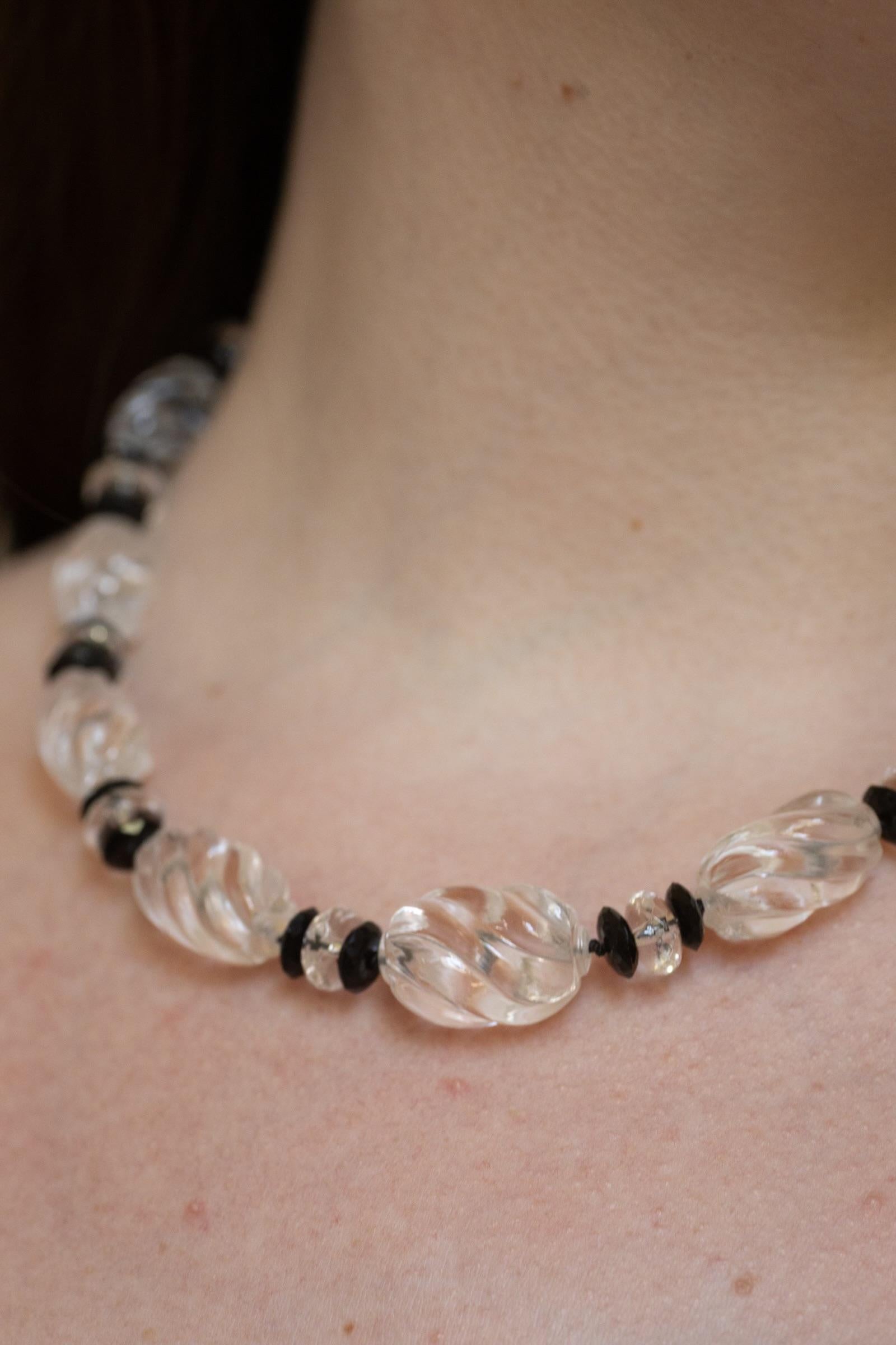 Collier simple en cristal de roche et onyx Pour femmes en vente