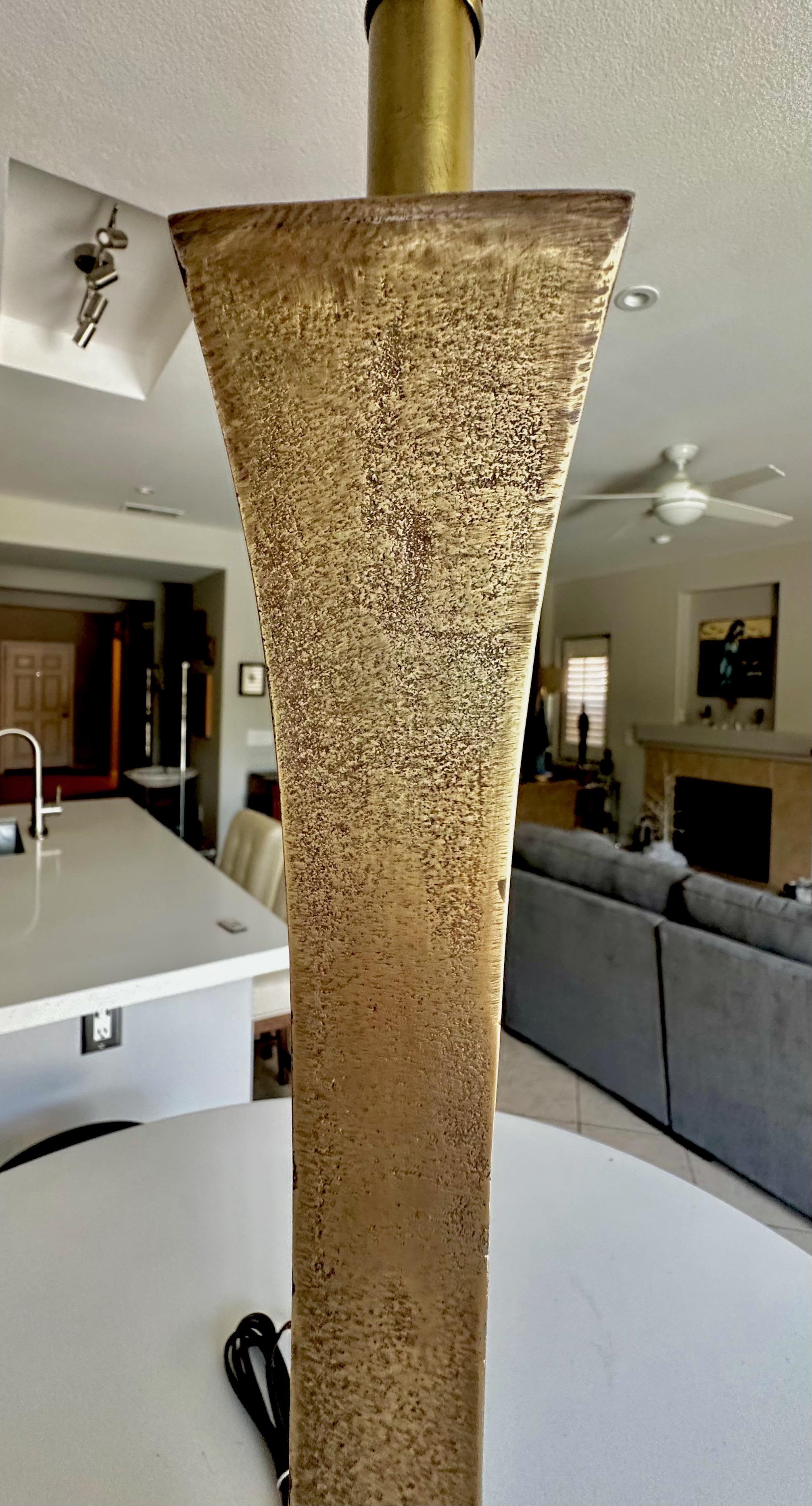 Single Stuart Ross James for Hansen Bronze Table Lamp For Sale 4