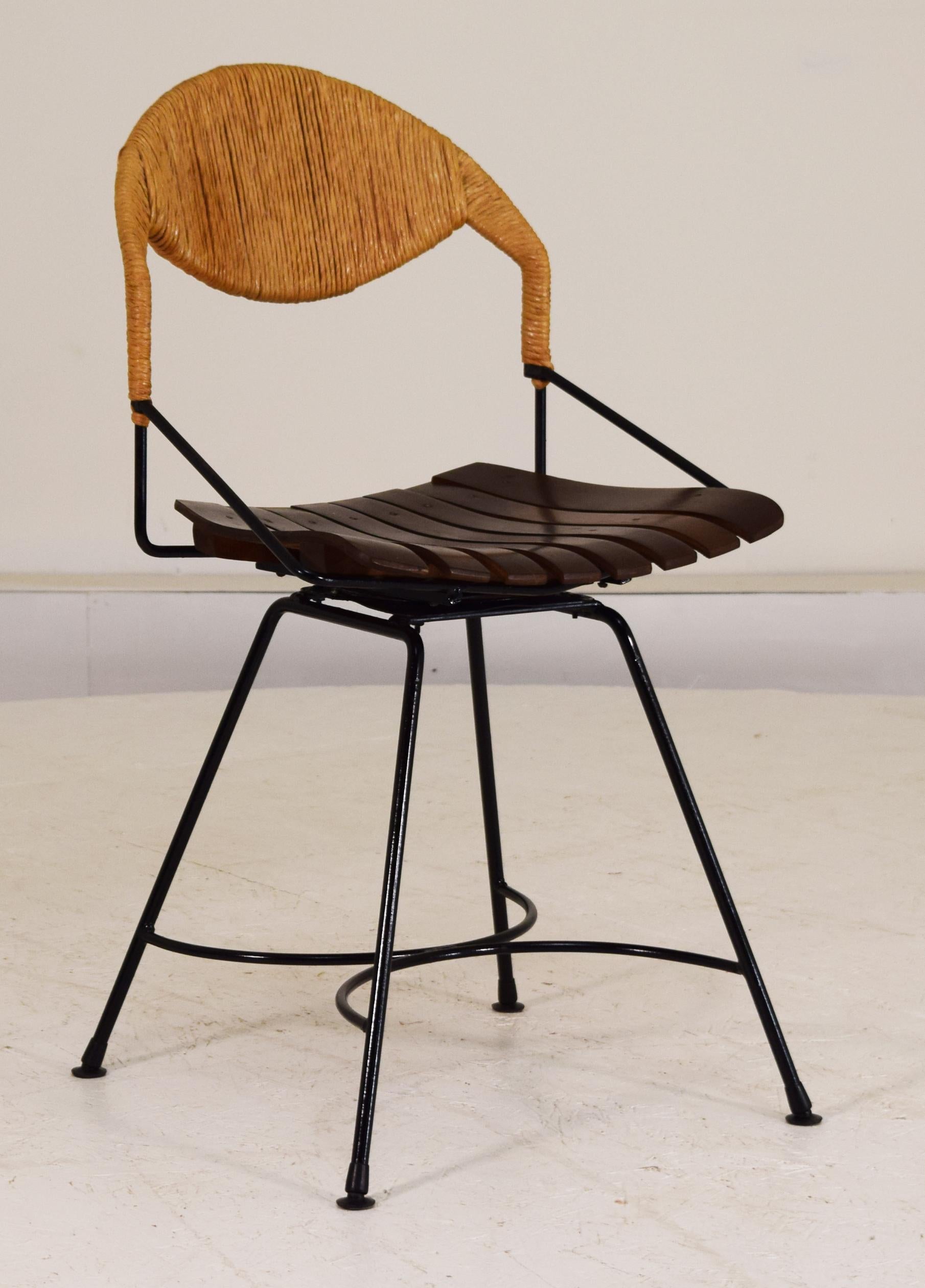 American Single Swivel Chair by Arthur Umanoff