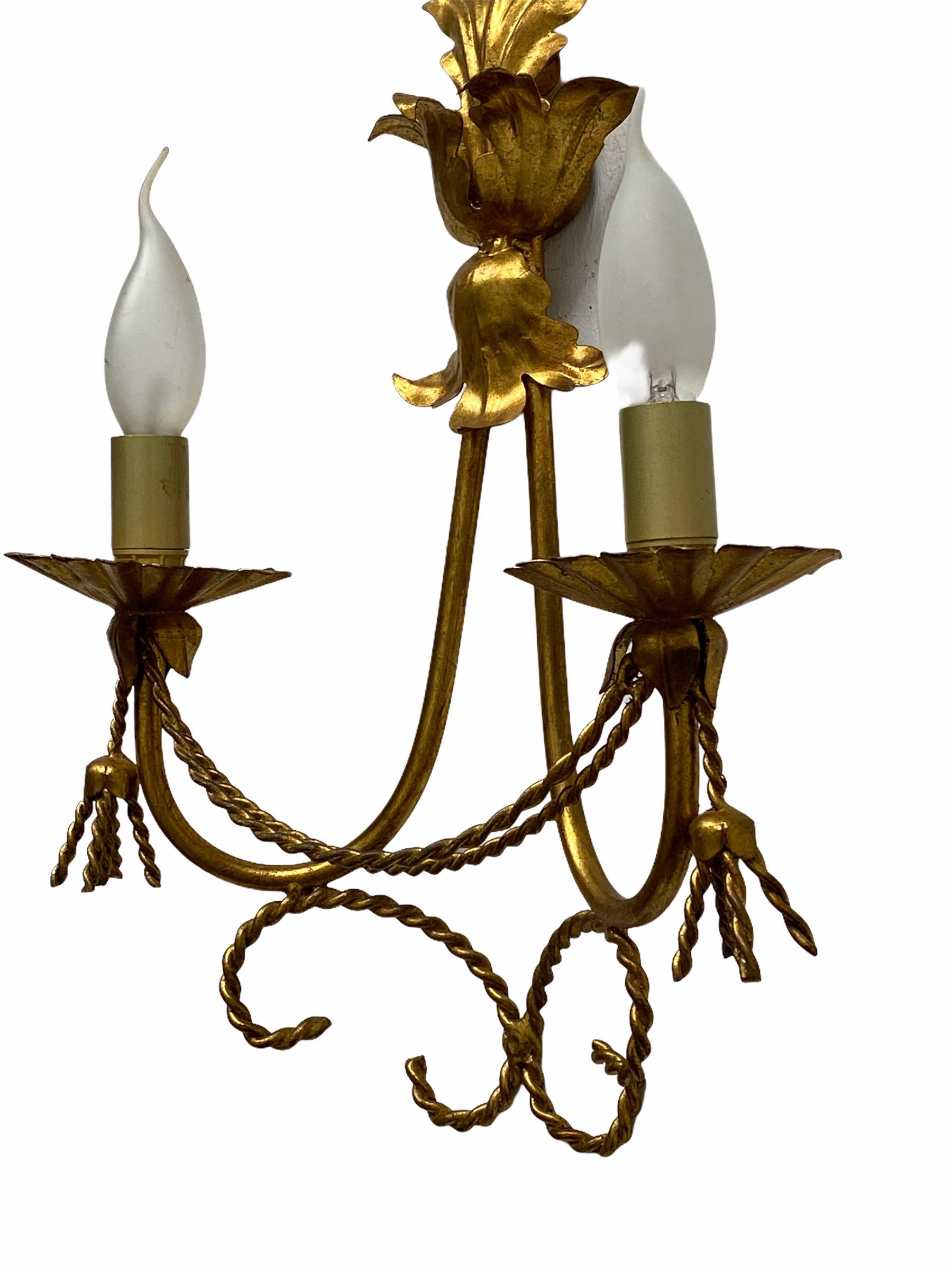 Metal Single Tole Toleware Italian Gilded Sconce, Italy, 1980s For Sale