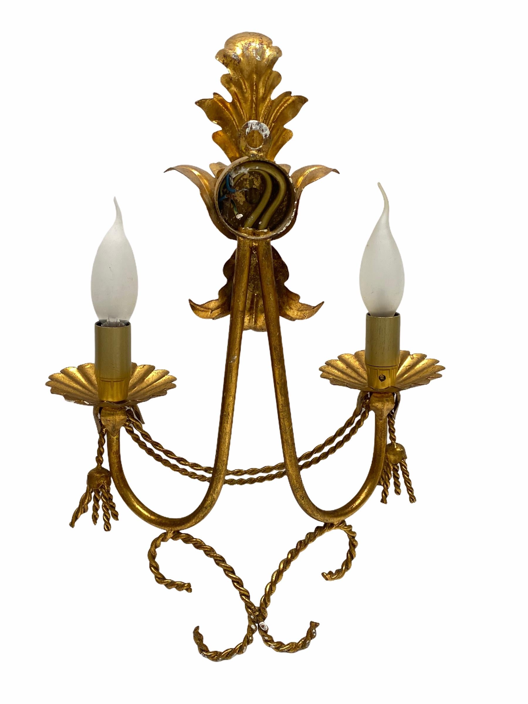 Single Tole Toleware Italian Gilded Sconce, Italy, 1980s For Sale 2