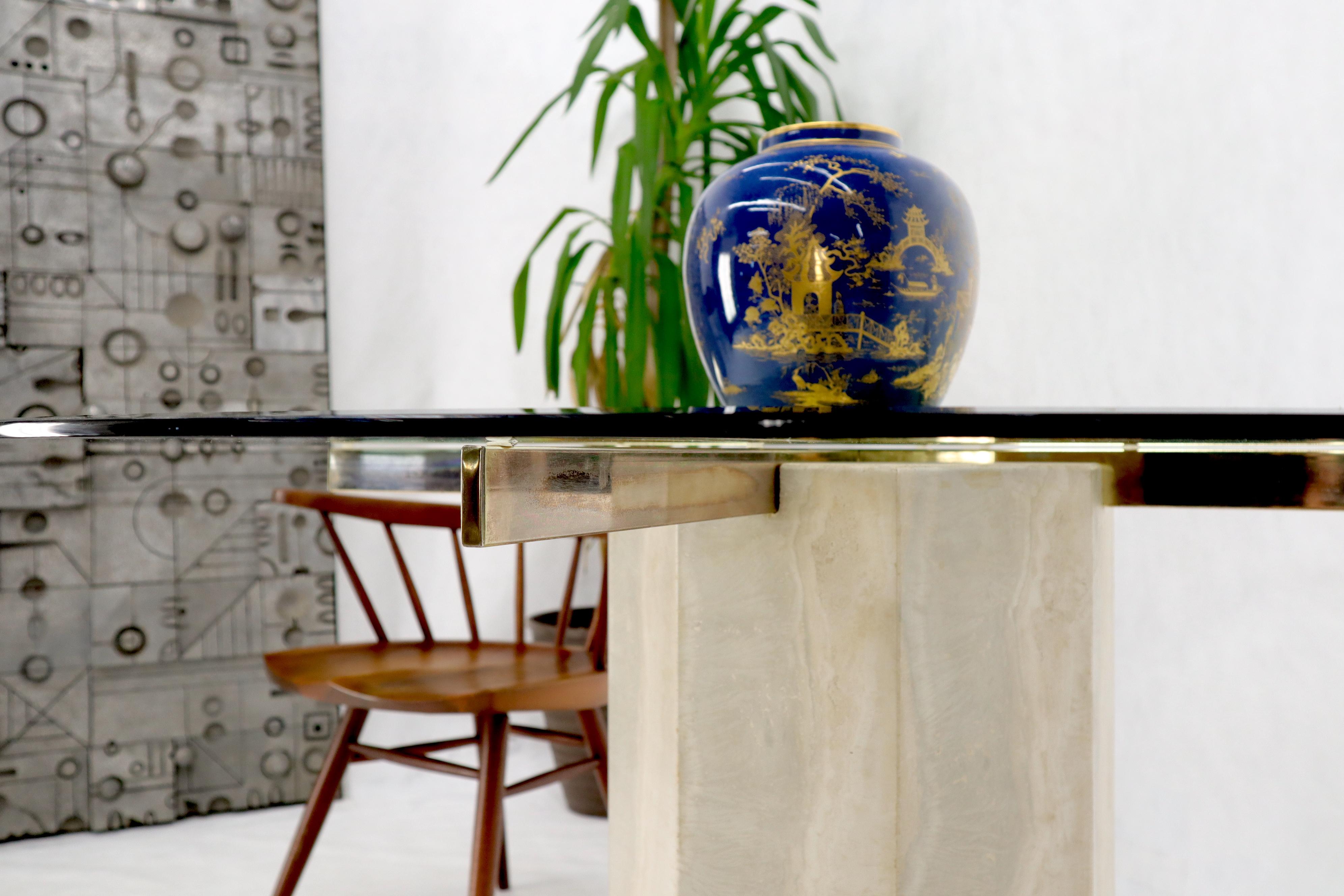 Single Travertine & Brass Pedestal Base Round Glass Top Dining Dinette Table In Good Condition In Rockaway, NJ