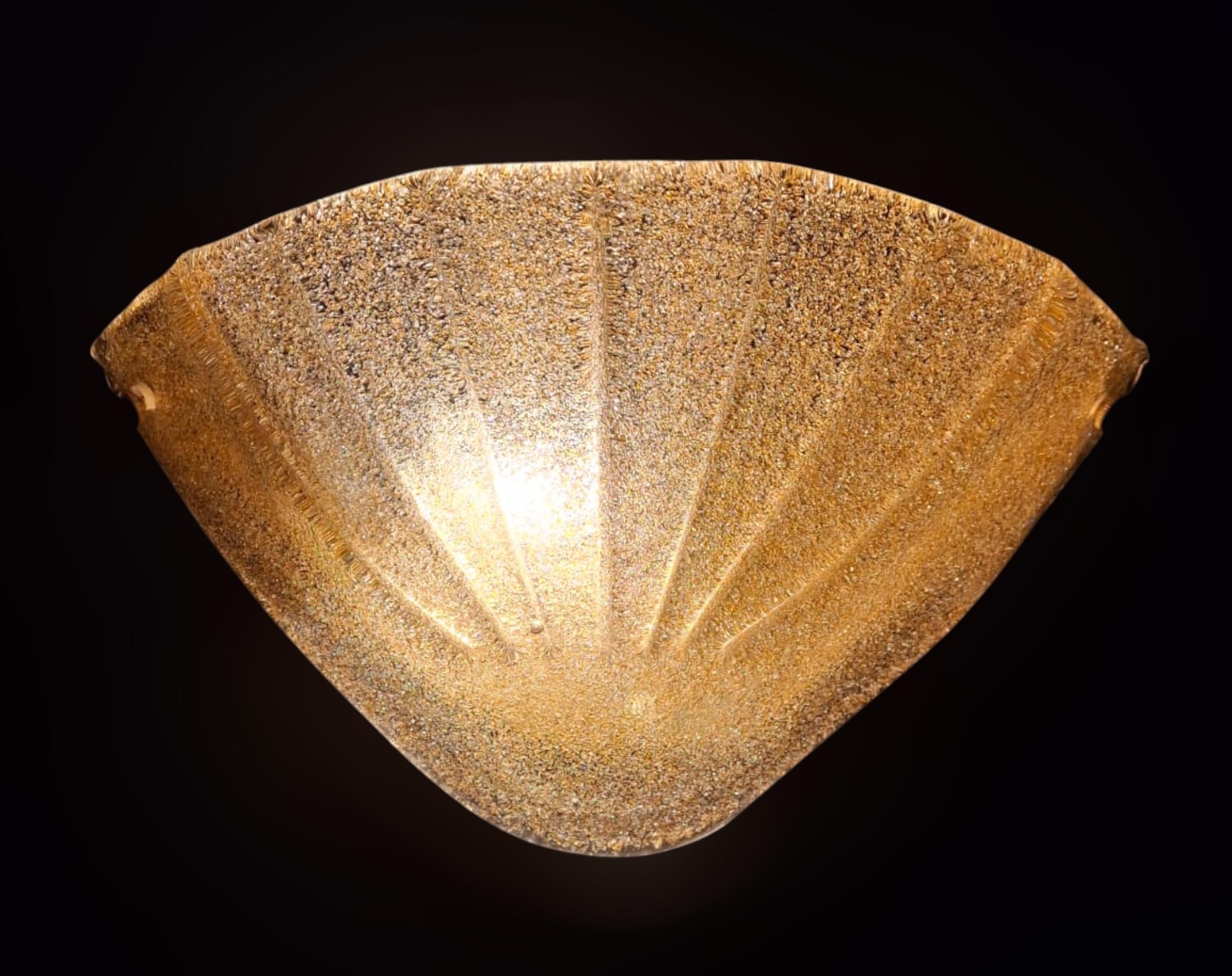 20th Century Single Uplight Amber Graniglia Sconce For Sale