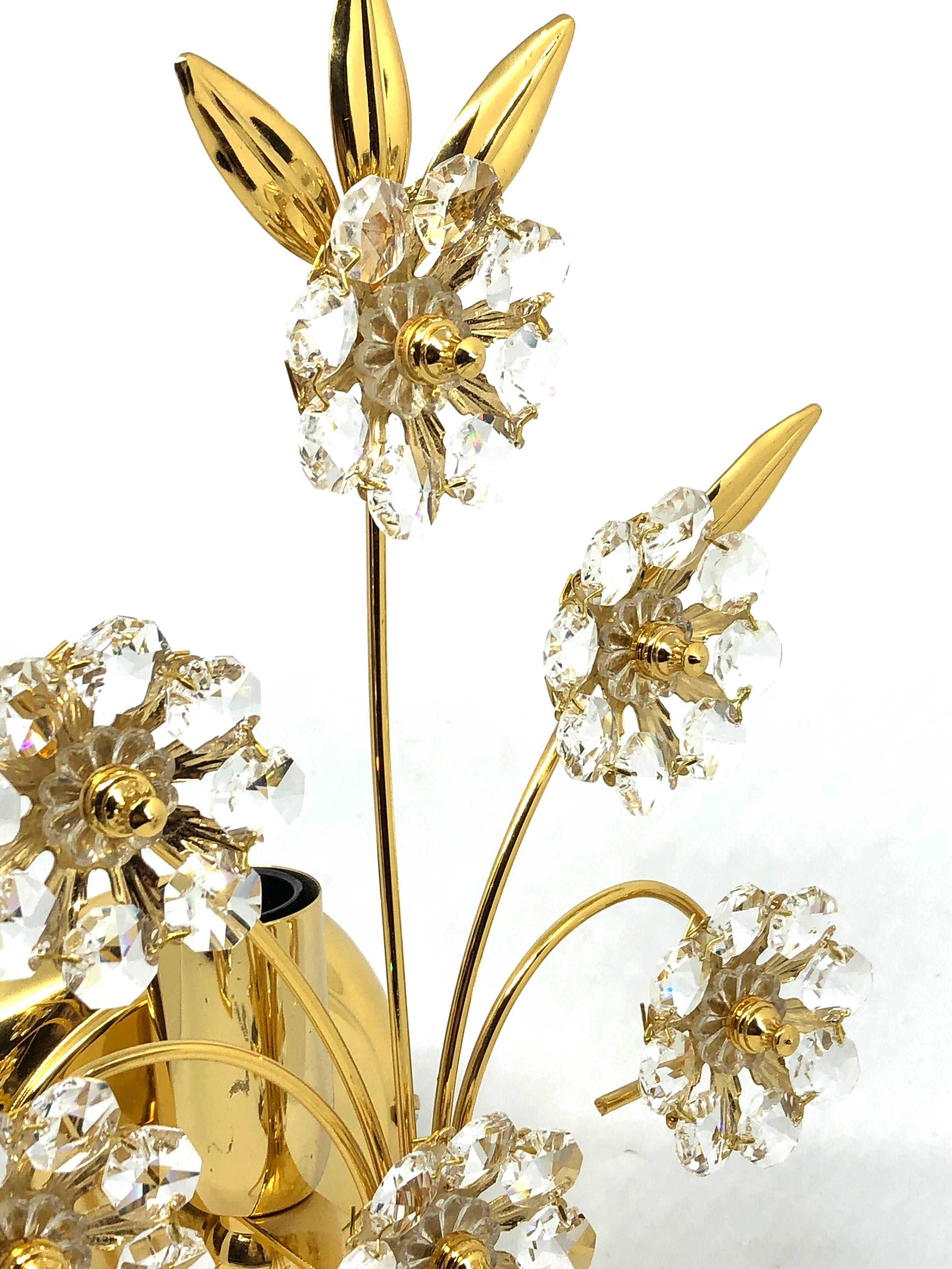 Appliques vintage uniques à fleurs en cristal « Palwa » plaqué or en vente 1