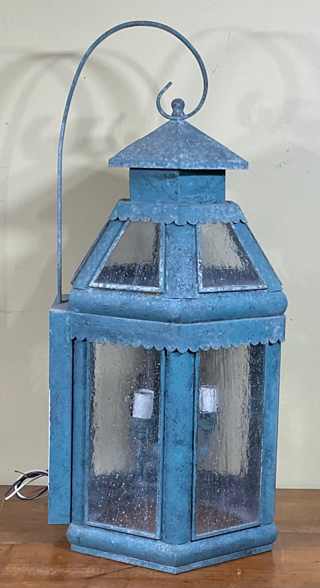 Single Vintage Handcrafted Solid Brass Wall Lantern For Sale 1