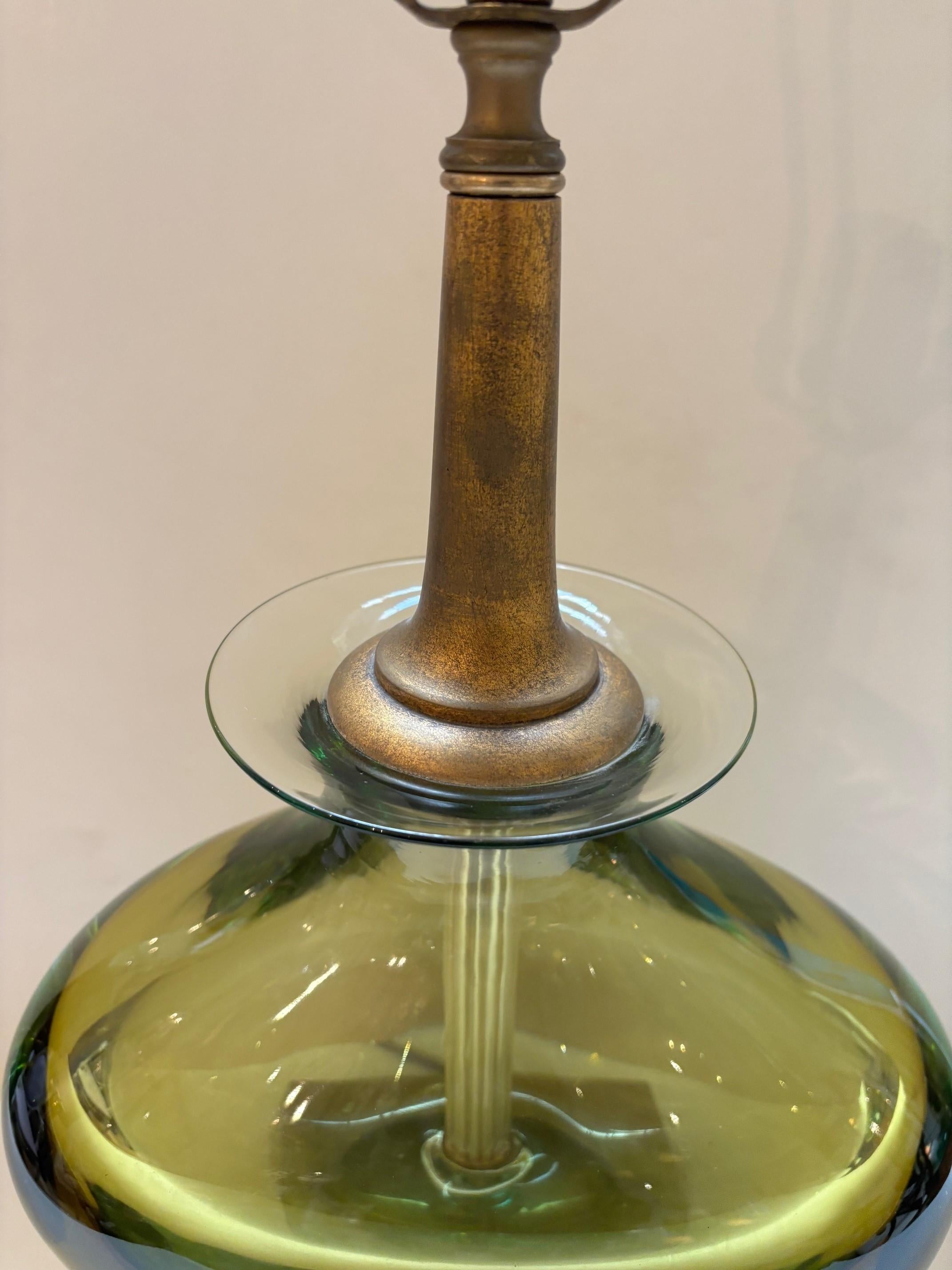 Lampe italienne vintage Abisinthe verte de Murano avec abat-jour en soie de Seguso en vente 4