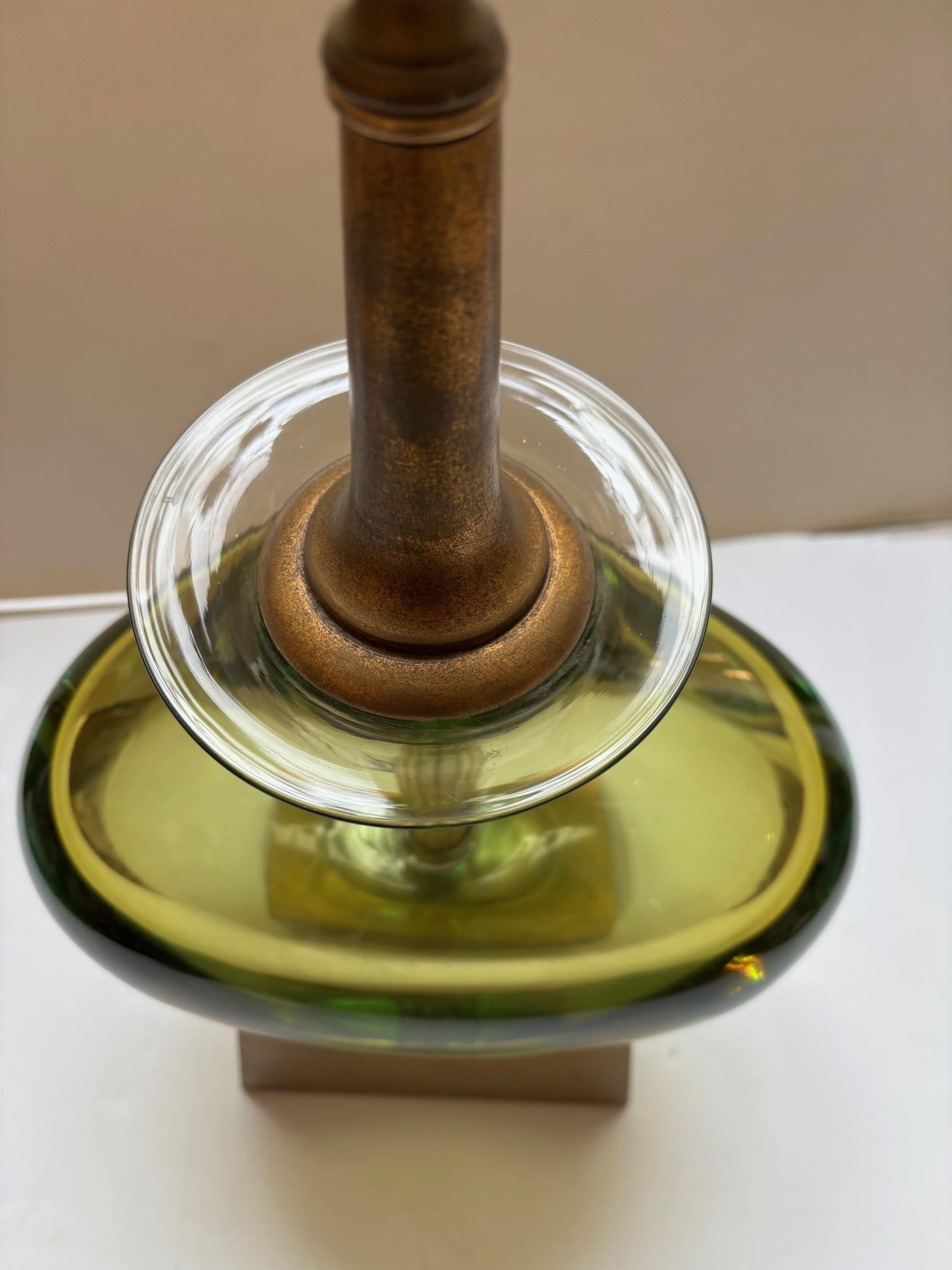 Lampe italienne vintage Abisinthe verte de Murano avec abat-jour en soie de Seguso en vente 3