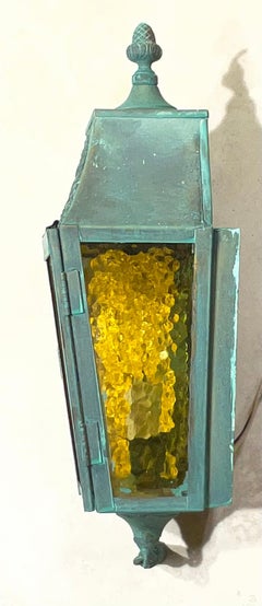 Linterna de pared de latón macizo neoclásica vintage única