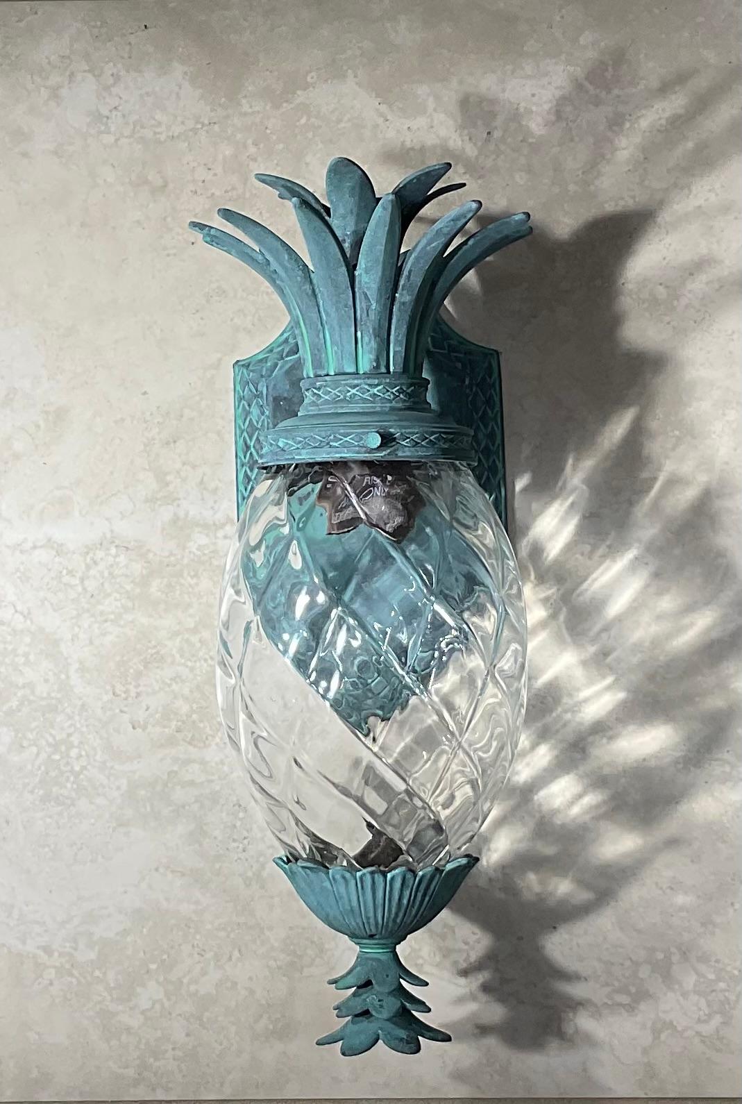Single Vintage Pineapple Bronze and Brass Wall Sconce - Tropical Elegance For Sale 1