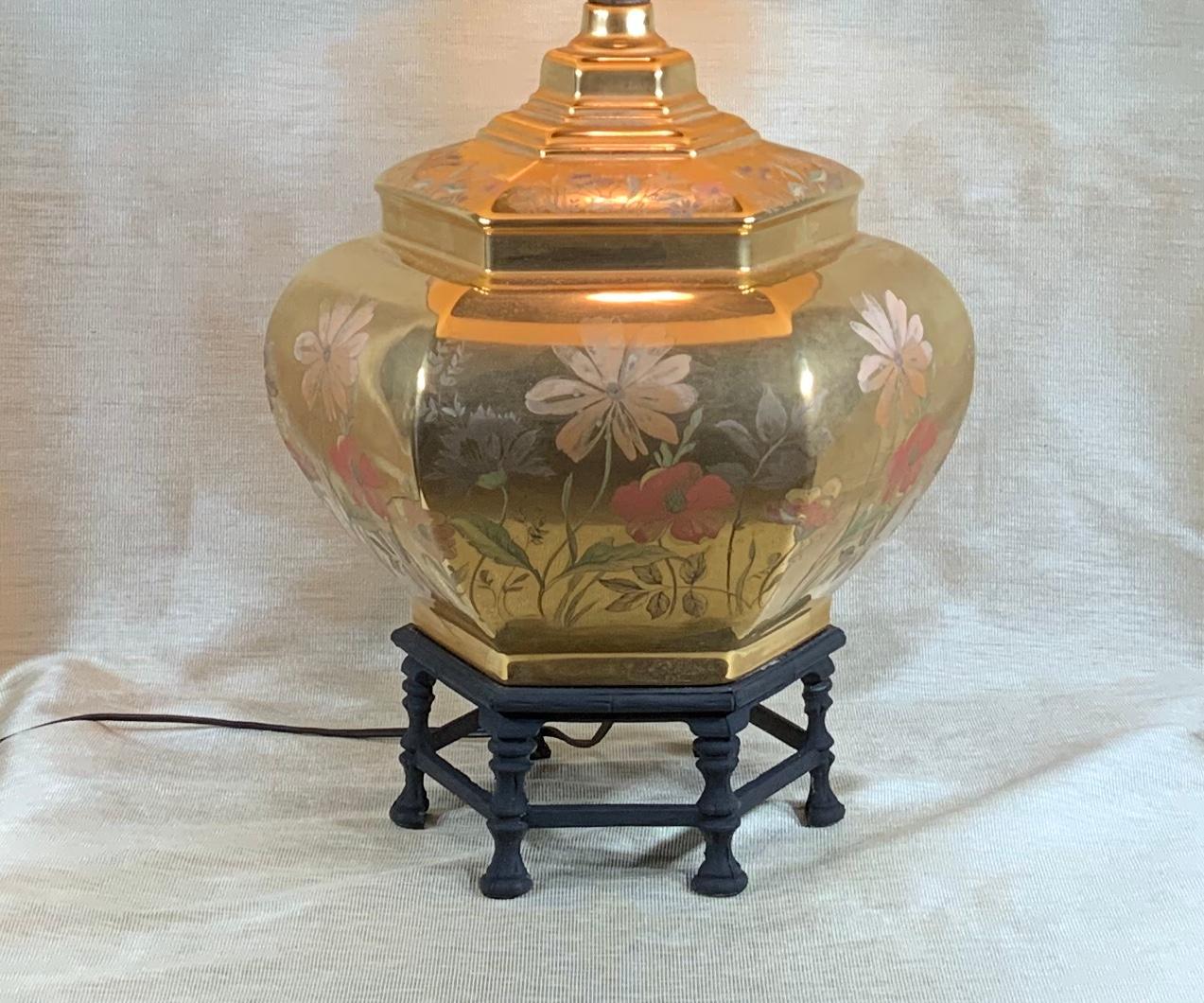 Cast Single Vintage Six Side Porcelain Chinese Table Lamp