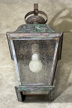 Lanterna a muro singola in ottone massiccio vintage