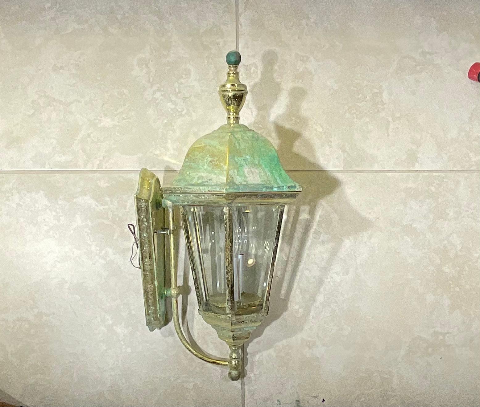 Single Wall Hanging Solid Brass Lantern In Good Condition For Sale In Delray Beach, FL