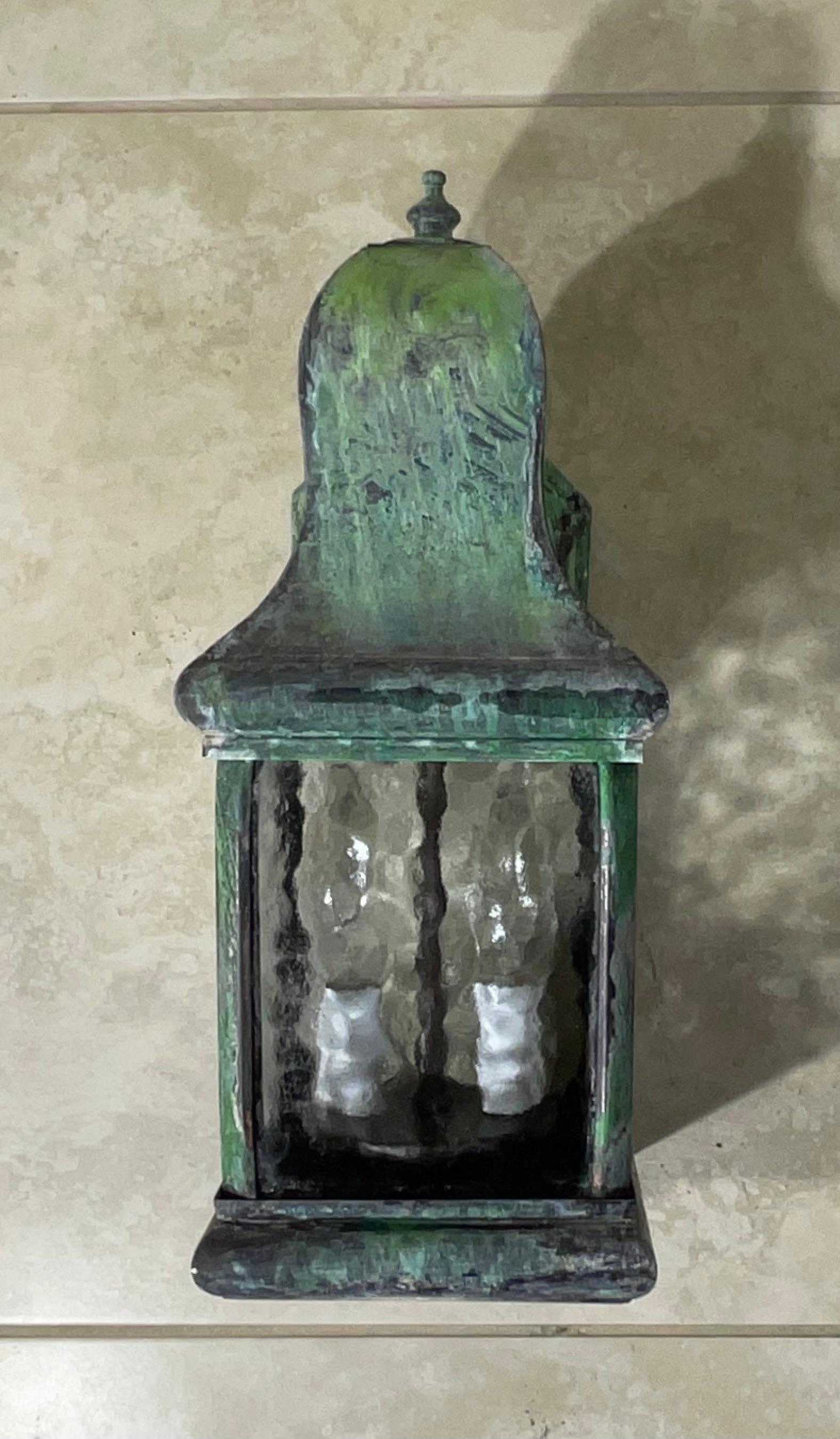 Farol individual de latón macizo para colgar en la pared en venta 2