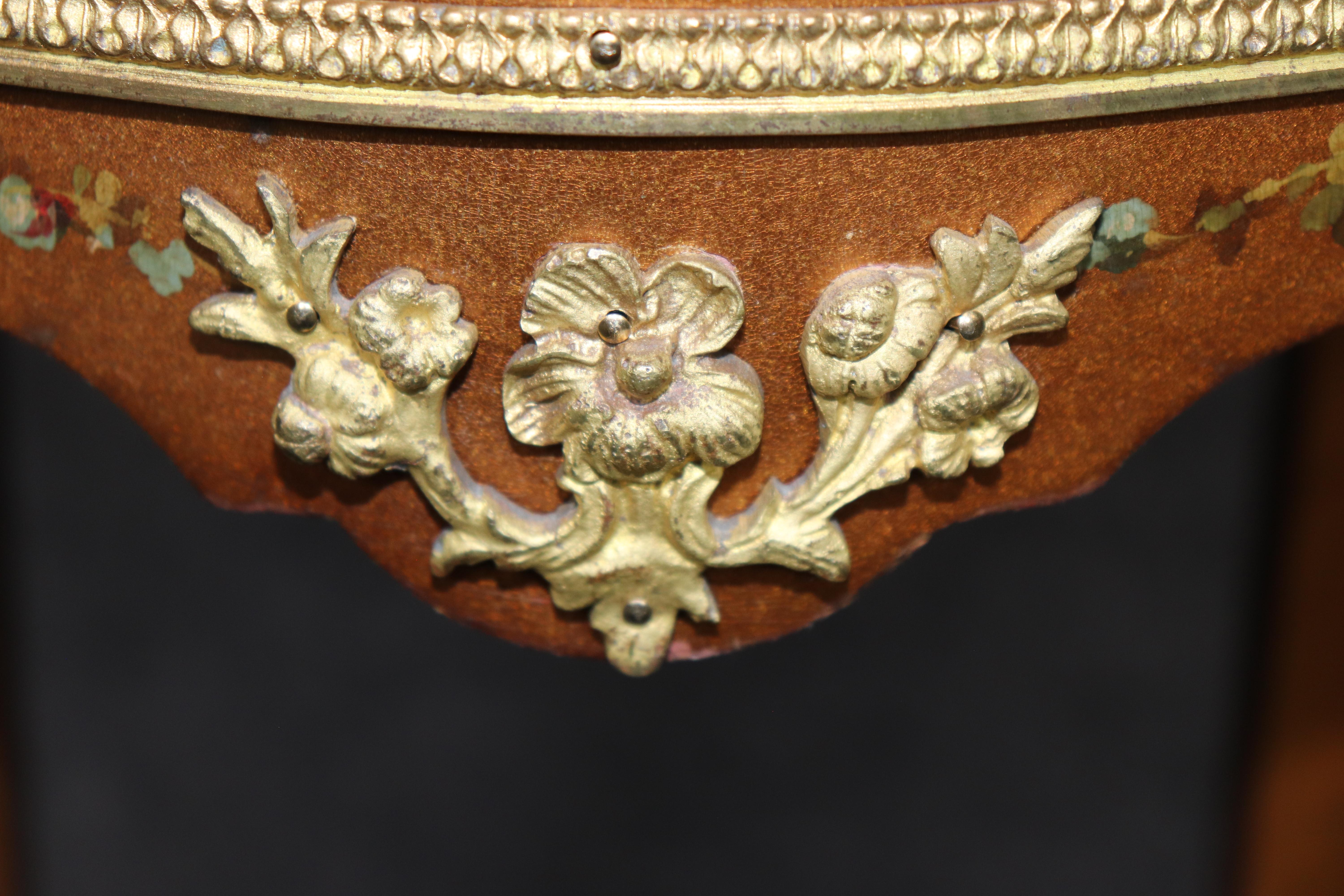 SinglGold Leaf Gilded Vernis Martin Painted French Louis XV Style Night Stand For Sale 8