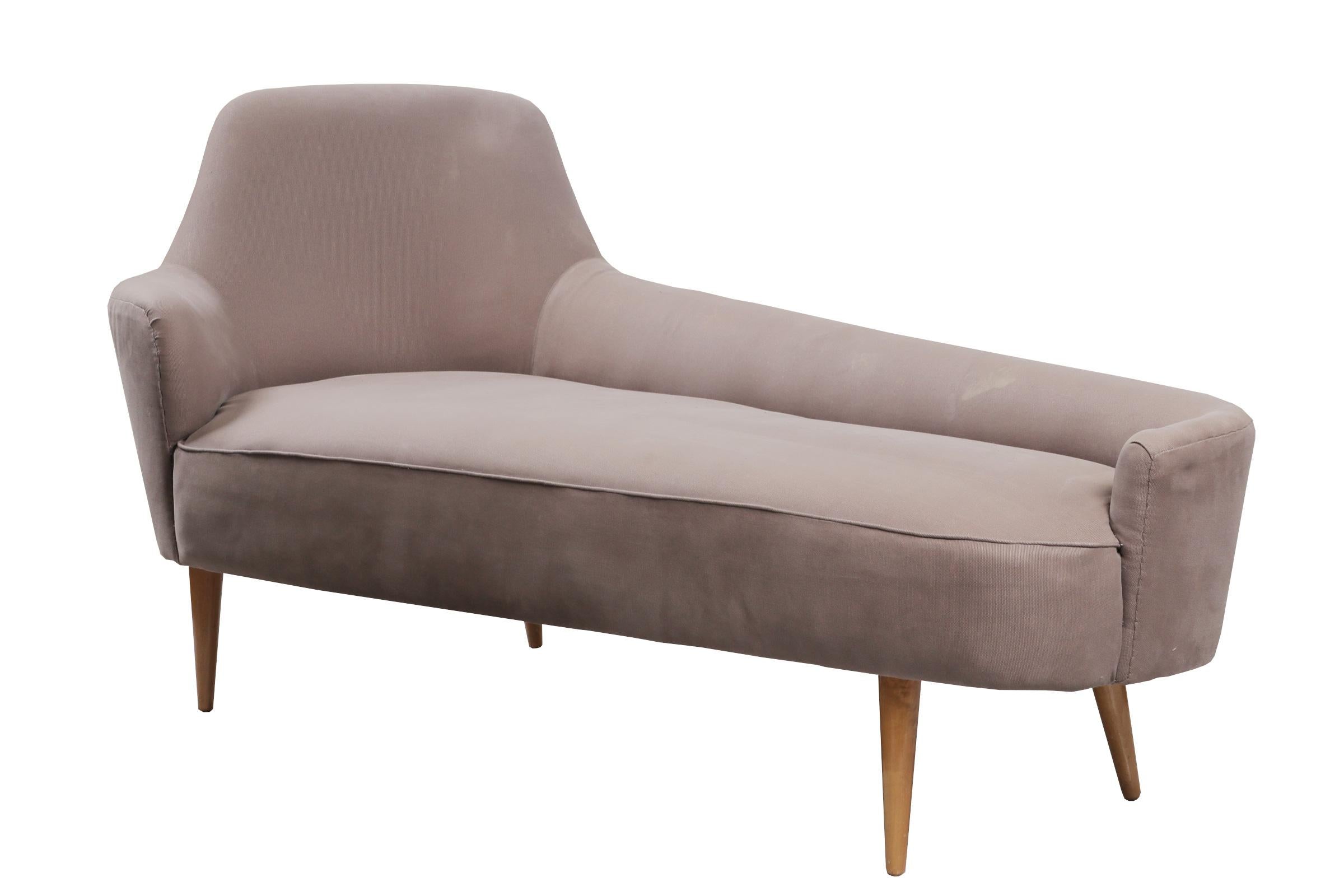 Upholstery of this compact and comfortable chaise lounge is in beautiful pale rose color (probably cotton) and has some minor stains 

Literature: Svenska Möbler, Andreas Siesing.
