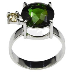 Bague singulière en or blanc 18 carats avec tourmaline de 5,20 carats et diamants de 0,23 carat