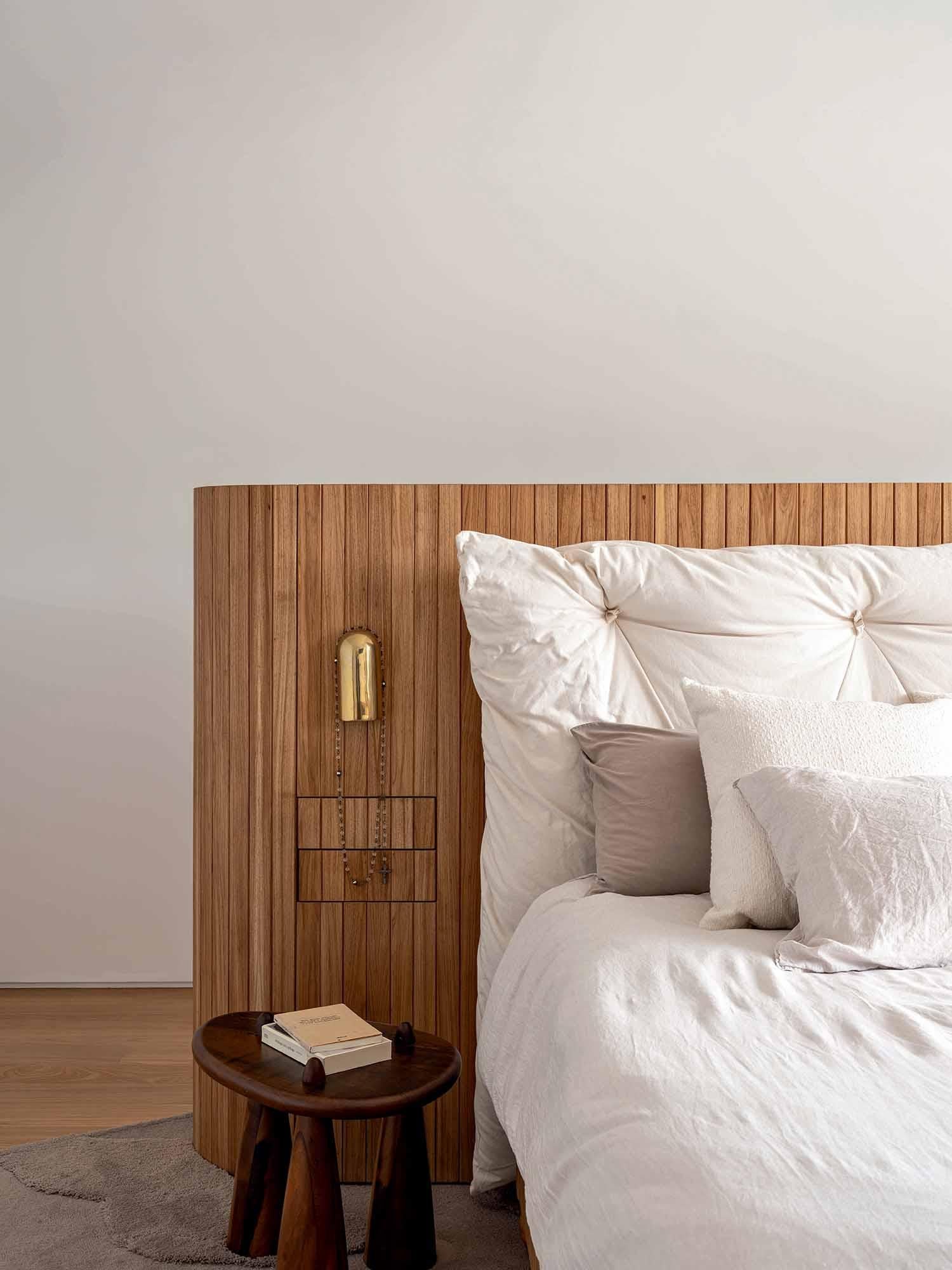 Sino Meio P Wandleuchte von Studio Orth (Metall) im Angebot