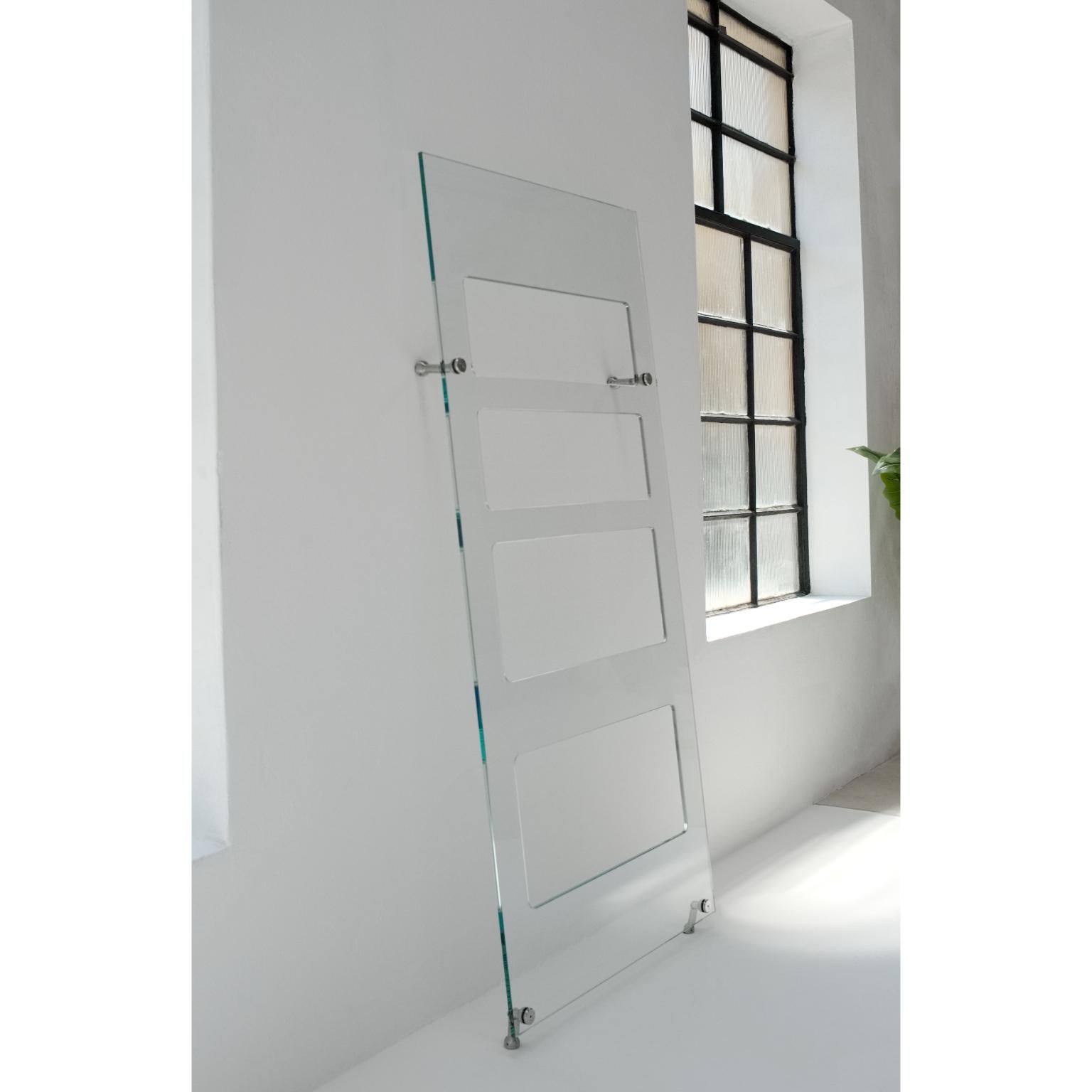 Sintesi Extralight-Bücherregal von VUUN ITALIA
Abmessungen: T 4 x B 90 x H 190 cm. 
MATERIALIEN: Extraleichtes Glas.

Erhältlich in verschiedenen Größen und Ausführungen. Bitte kontaktieren Sie uns.

VUUN Italia entwirft unendlich anpassbare
