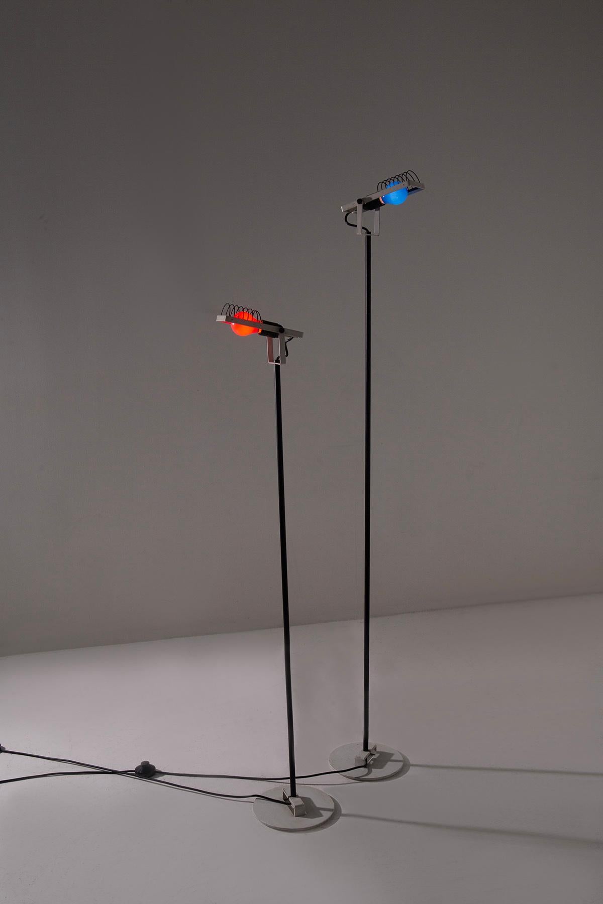 Italian Sintesi Pair floor lamp by Ernesto Gismondi for Artemide in vendita