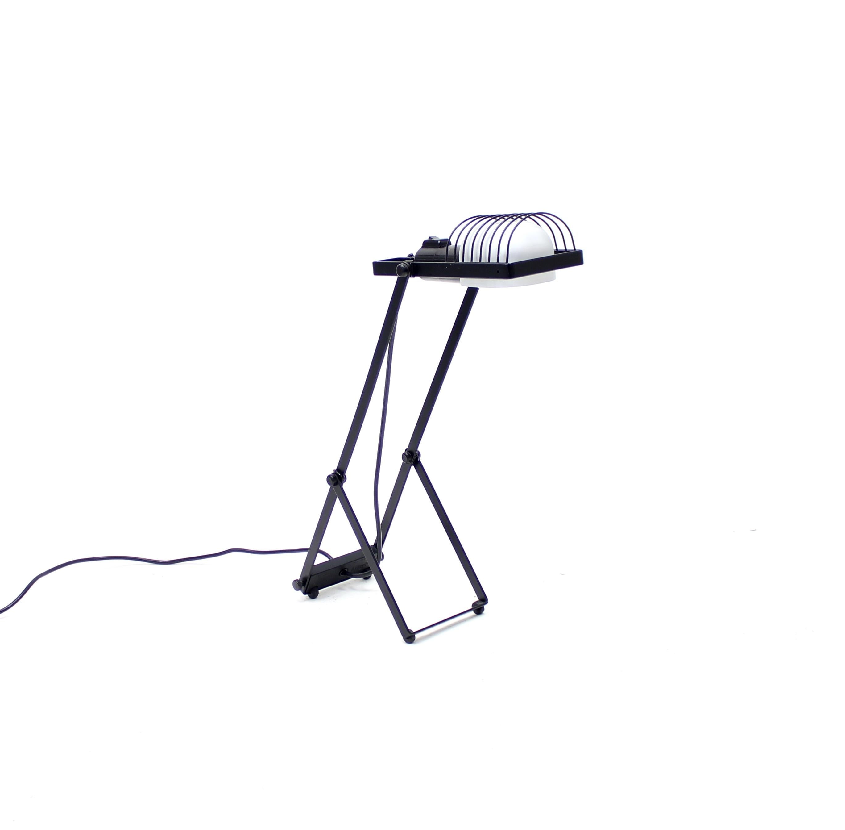 Sintesi Table Lamp by Ernseto Gismondi for Artemide, 1970s In Good Condition In Uppsala, SE