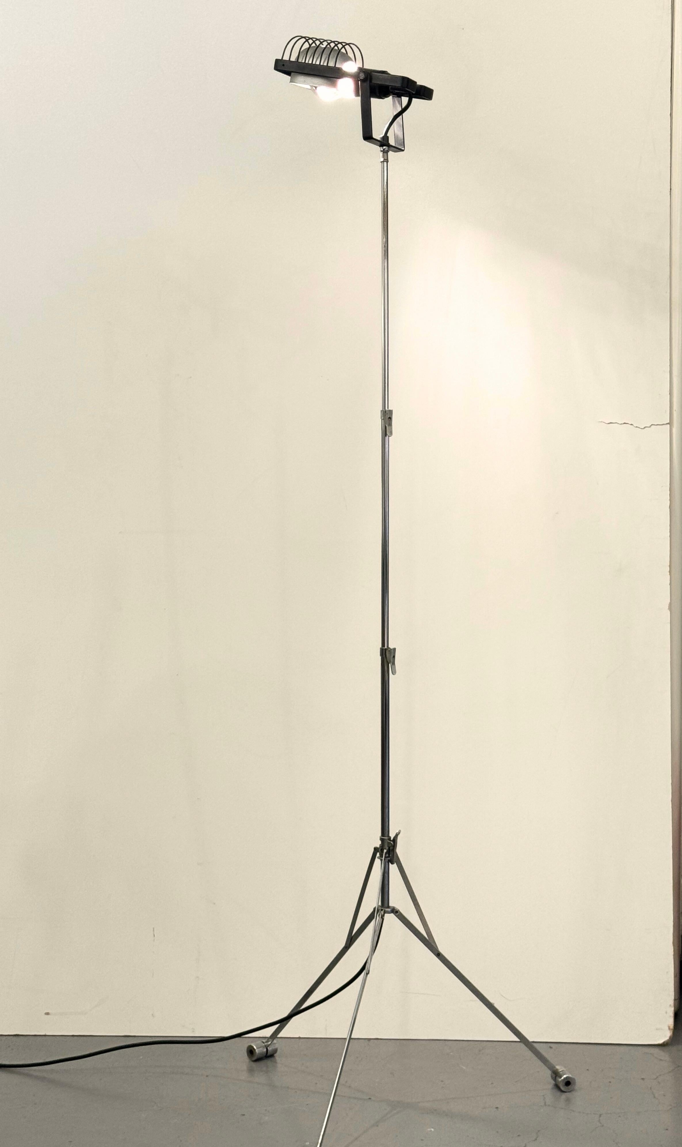 Italian Sintesi Terra by Ernesto Gismondi for Artemide Extendable Tripod Base Floor Lamp