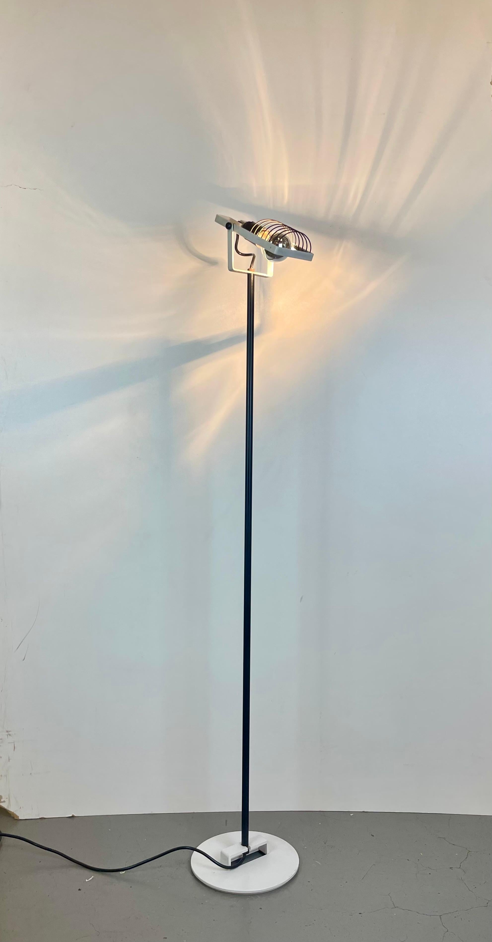 Lámpara de pie Sintesi Terra de Ernesto Gismondi para Artemide, años 70 en venta 5