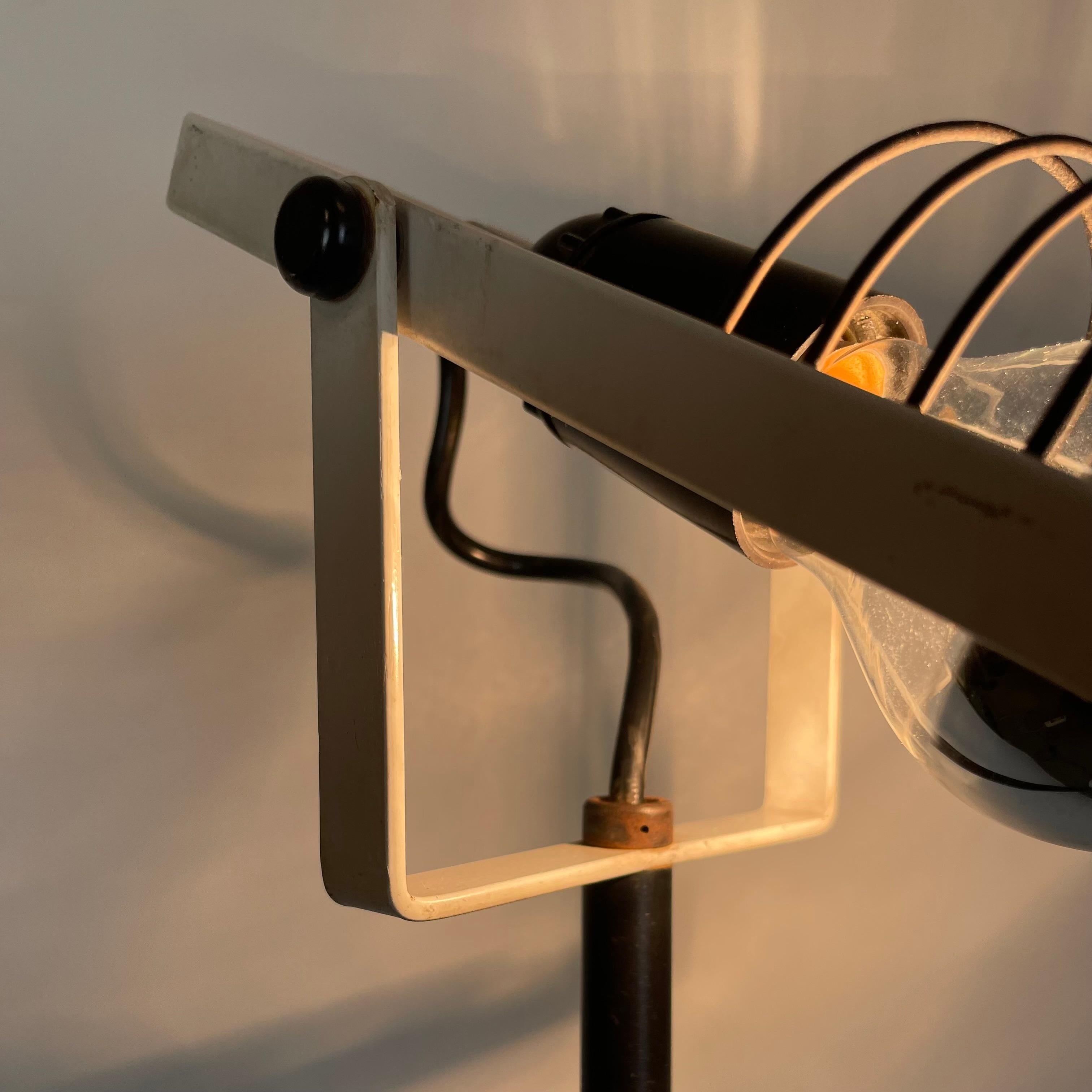 Lámpara de pie Sintesi Terra de Ernesto Gismondi para Artemide, años 70 en venta 8