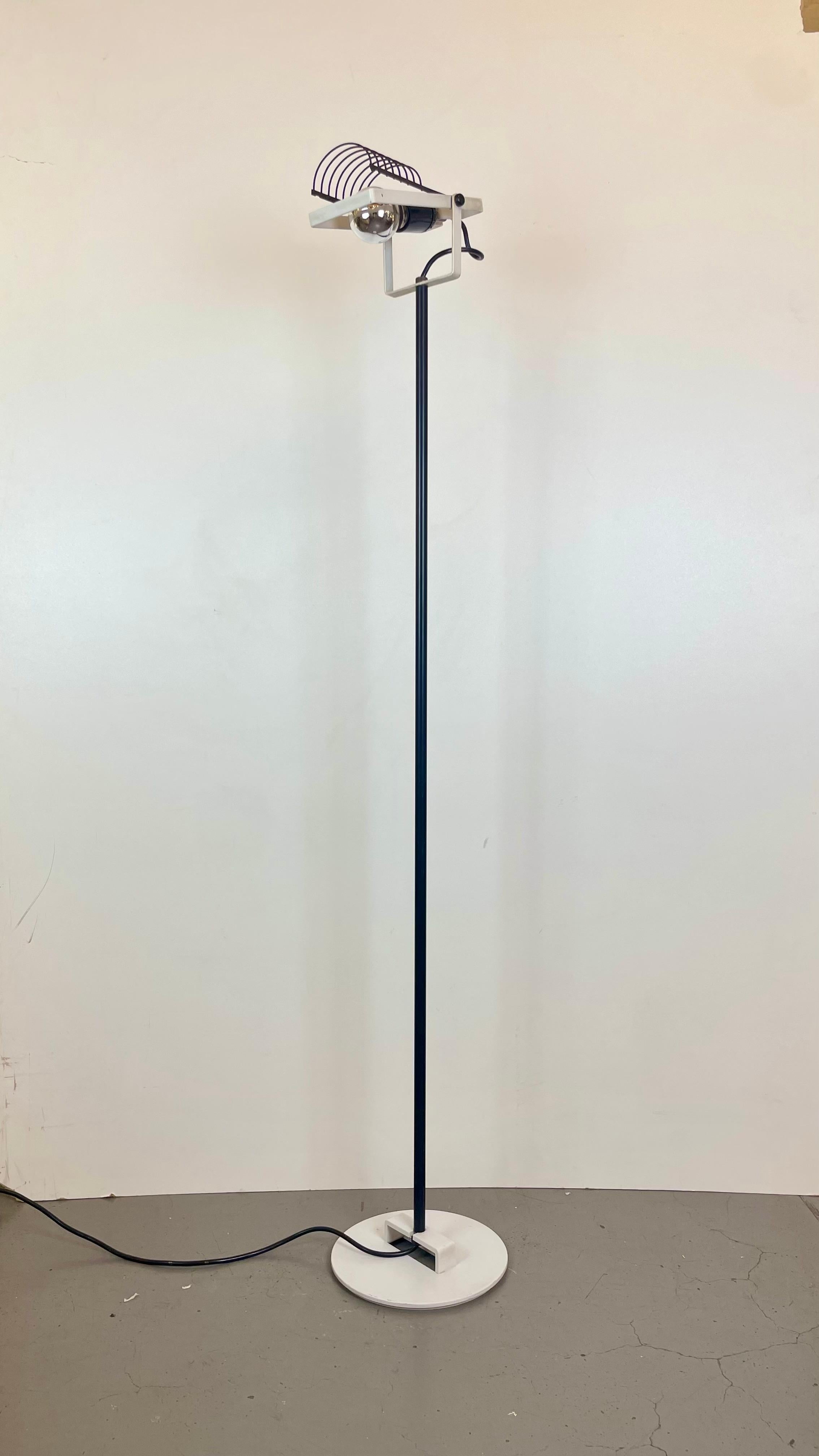 Lámpara de pie Sintesi Terra de Ernesto Gismondi para Artemide, años 70 finales del siglo XX en venta