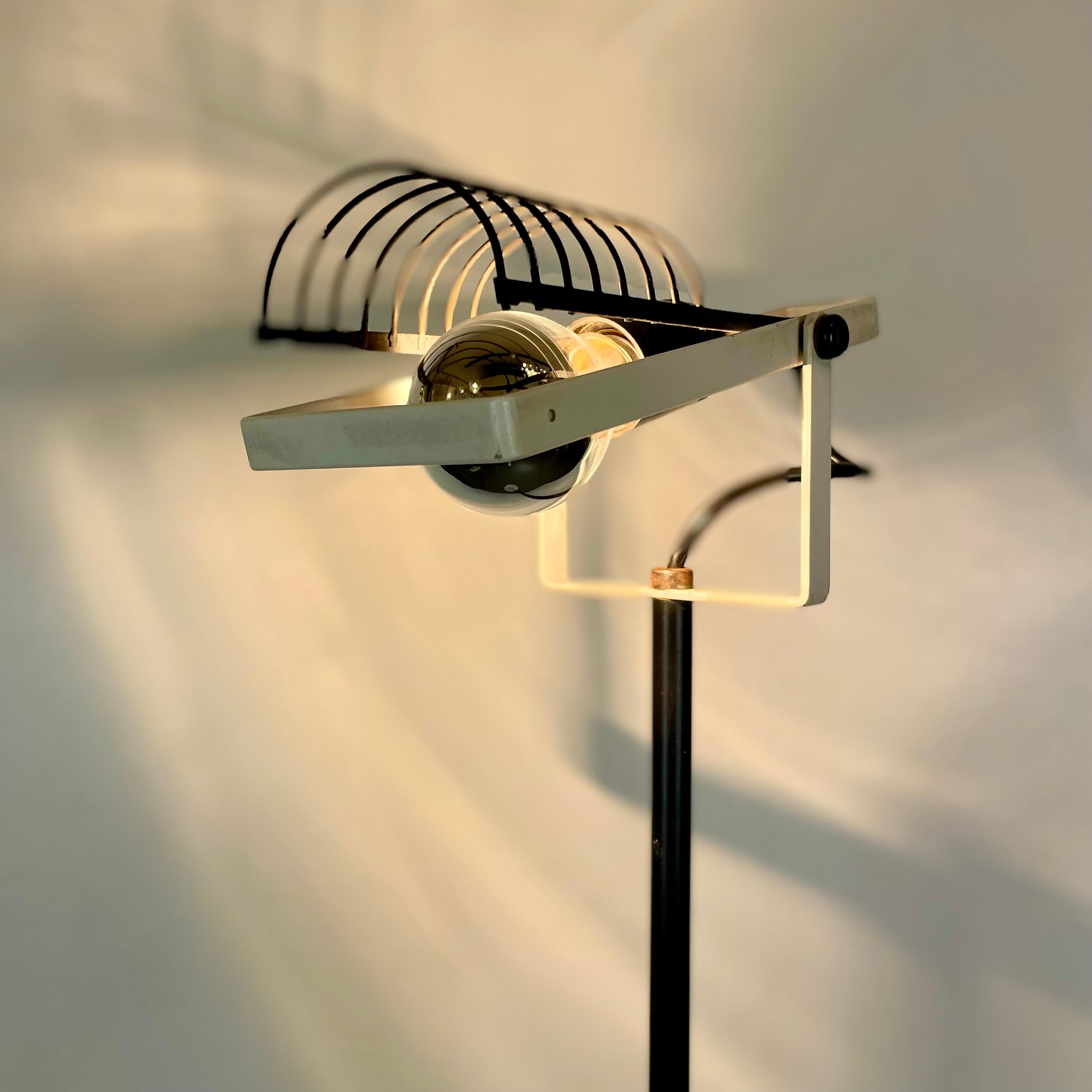 Lámpara de pie Sintesi Terra de Ernesto Gismondi para Artemide, años 70 en venta 1