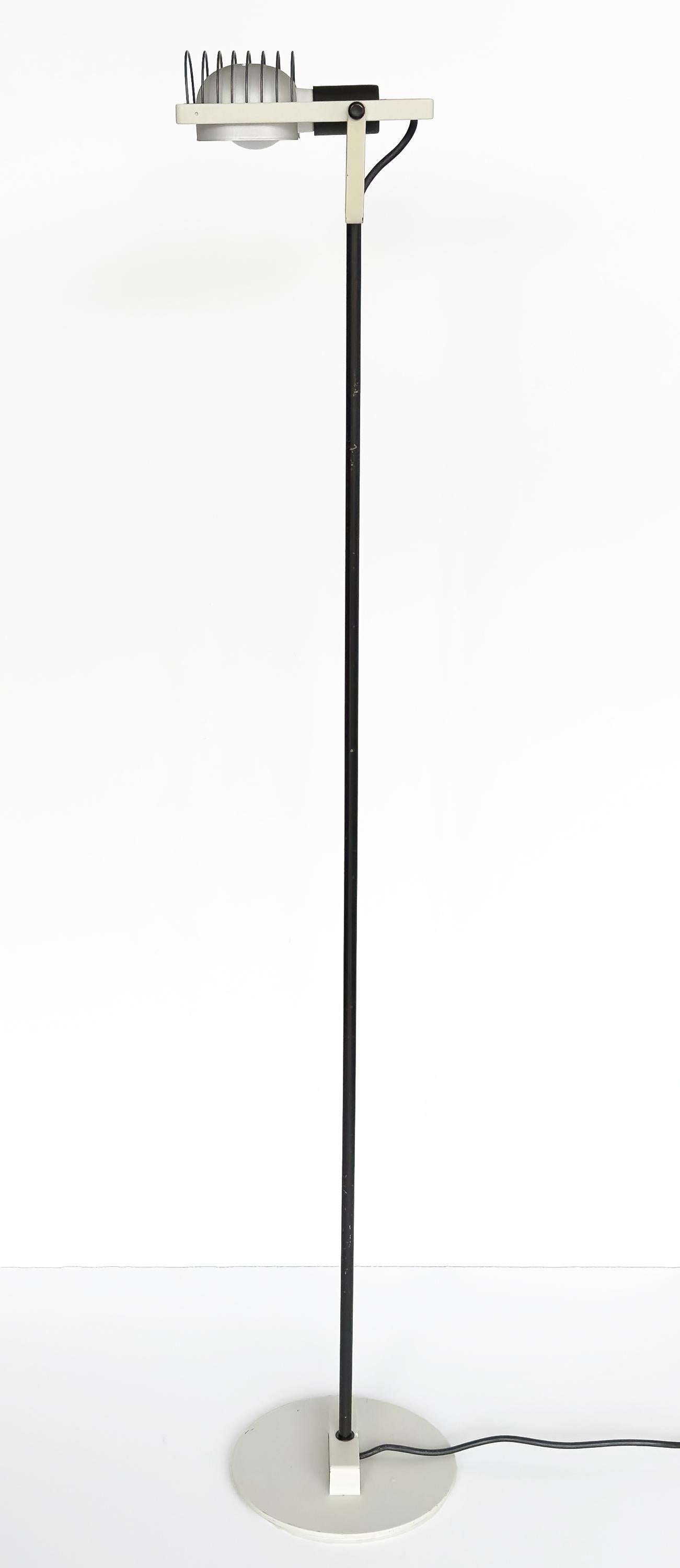Sintesi Terra-Stehlampe von Ernesto Gismondi für Artemide (Postmoderne) im Angebot