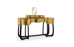 Coiffeuse sinueuse avec structure laquée noir brillant