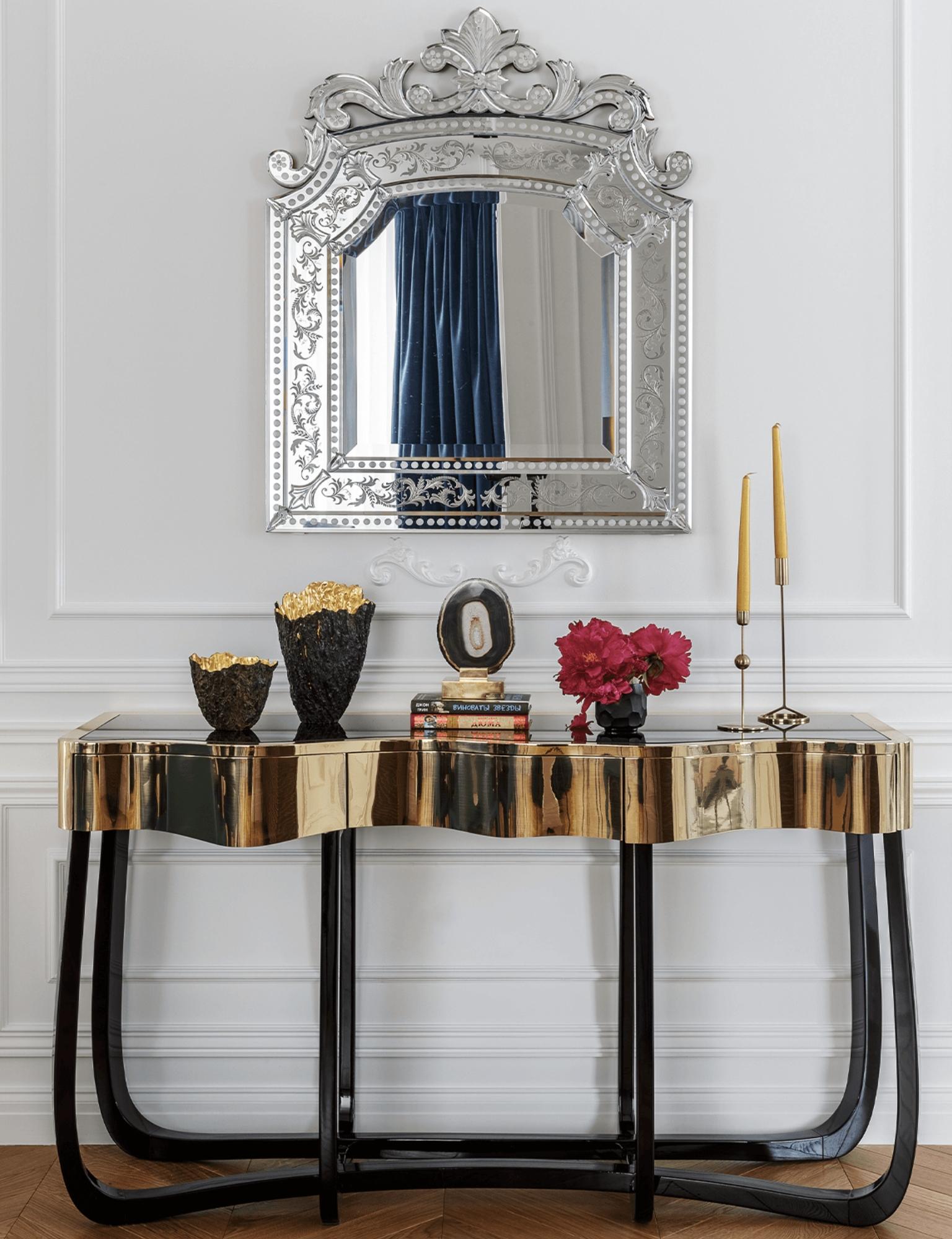Sinuous Gold Console  - Hand-Crafted Brass & Veneer - Boca do Lobo For Sale 4
