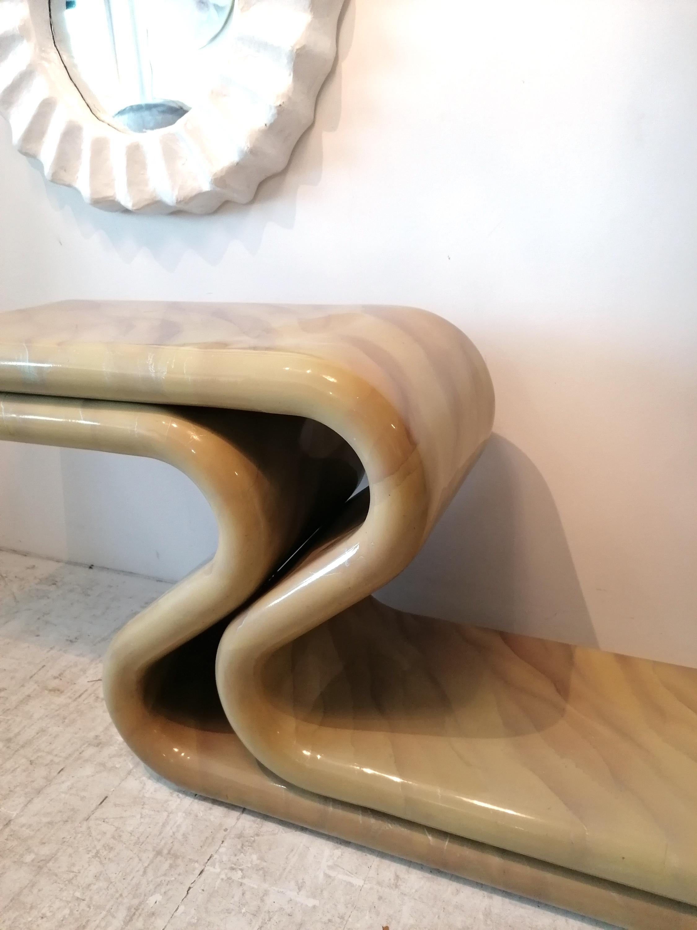 Lacquer Sinuous postmodern American lacquered console table, Karl Springer style, 1980s For Sale
