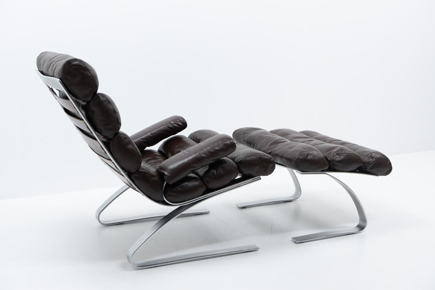 Sinus Lounge Chair und Ottoman von RA & HJ Schröpfer für COR, 1980er Jahre (Stahl) im Angebot