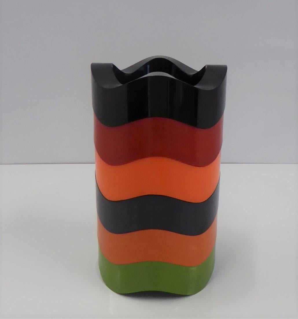 Designed by Walter Zeischegg and originally produced by Hellit of Germany in 1966-67, the iconic Sinus stackable ashtray came in an array of colors. They were made out of Melamine and were produced by many different manufacturers as seen in our