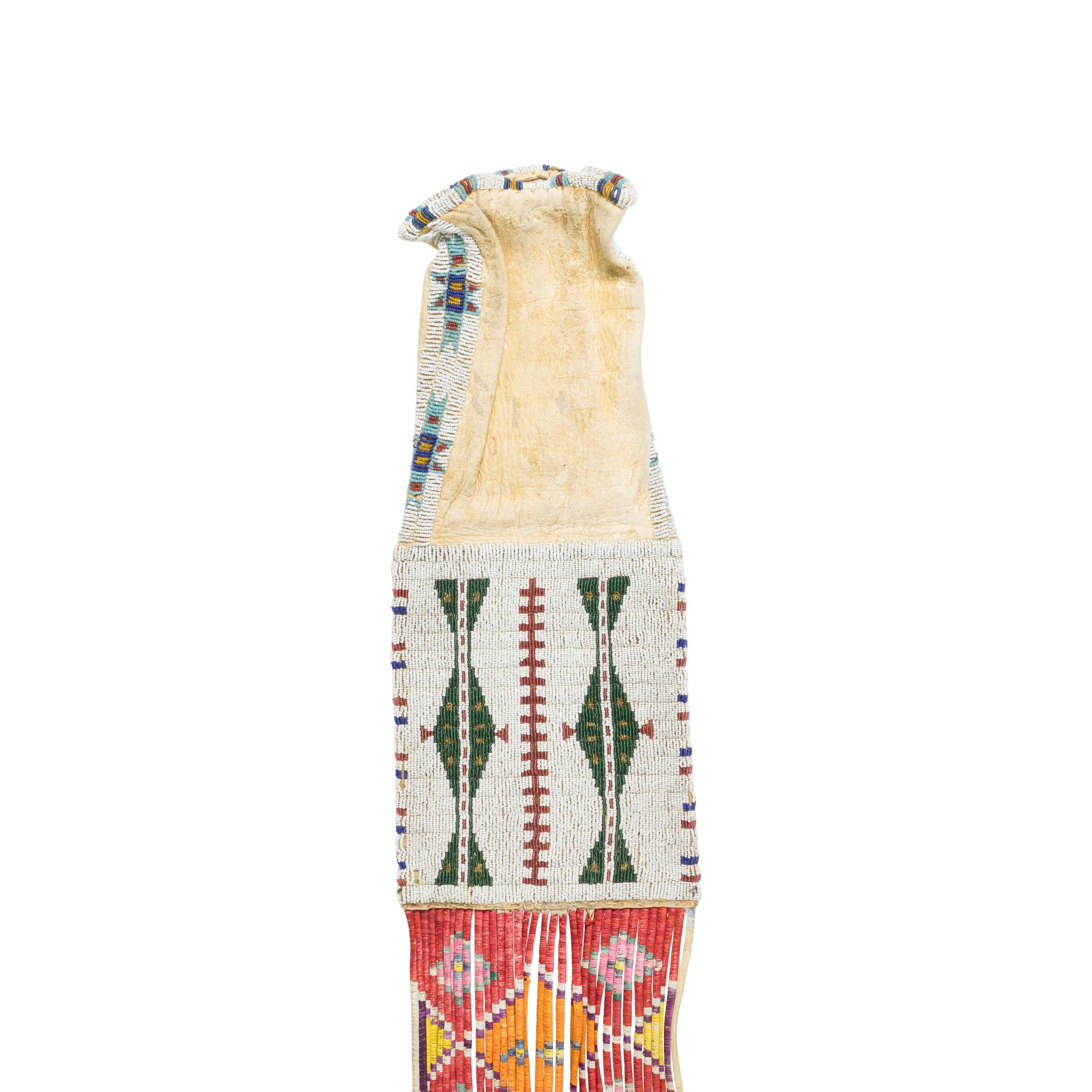Native American Sioux Beaded Pipe Bag For Sale
